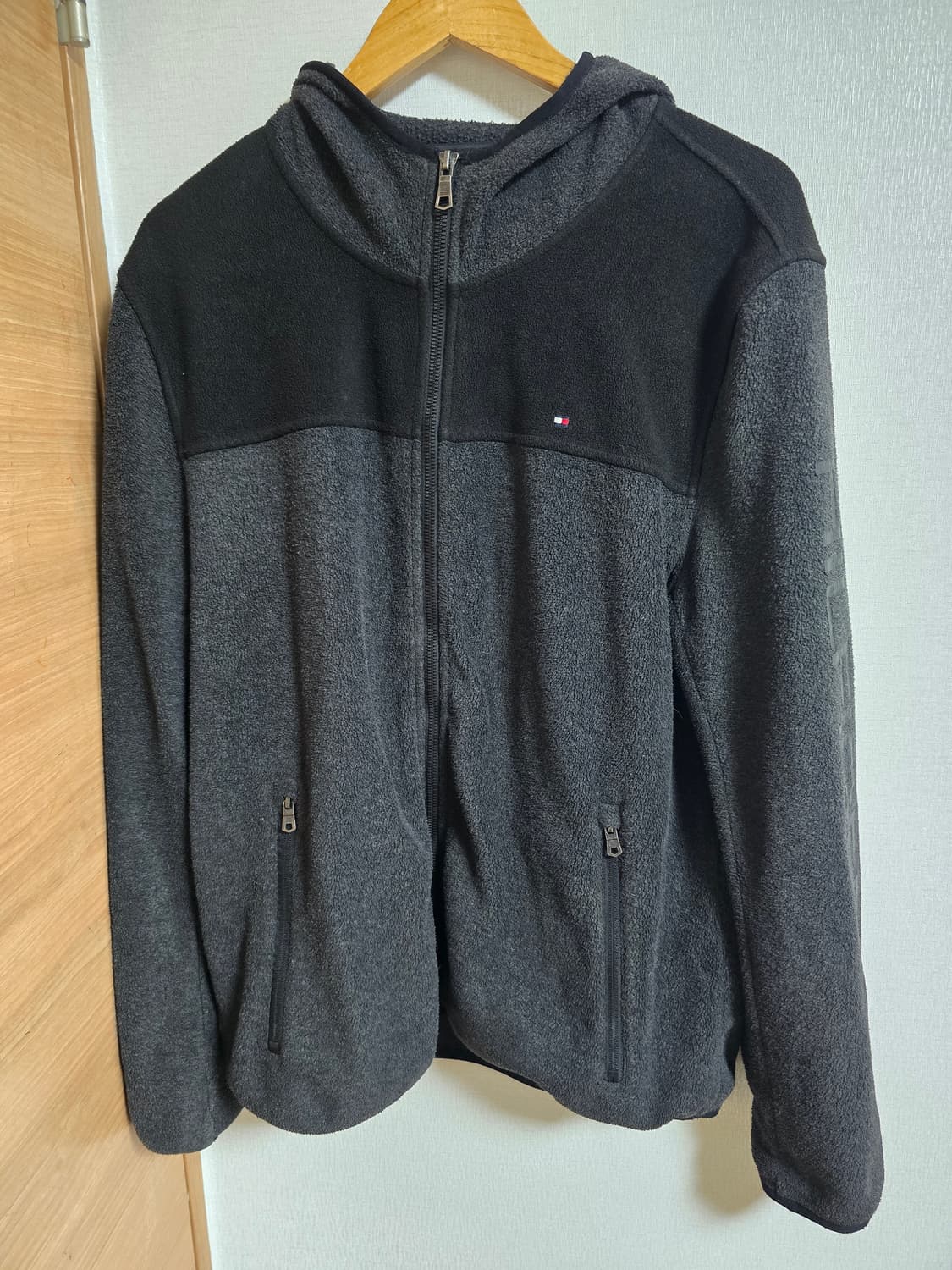 타미힐피거 후리스 상품이미지1