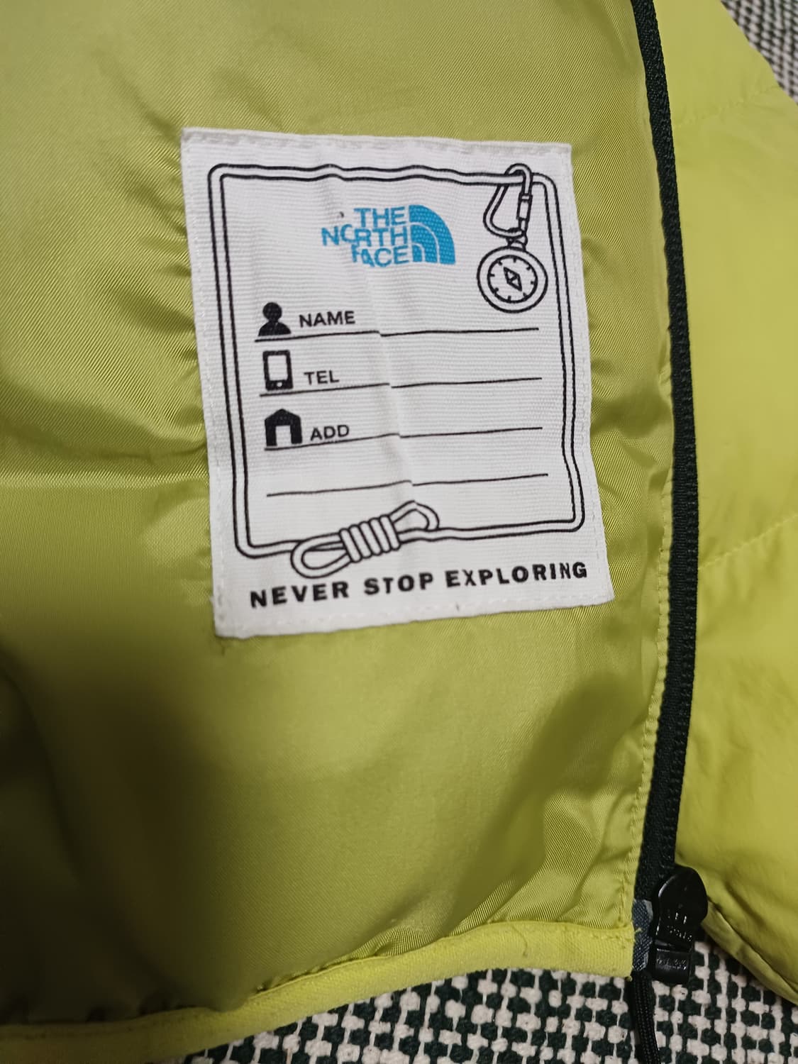 노스페이스 키즈 눕시 패딩 (옐로우/블랙)-(8-9세) 상품이미지8