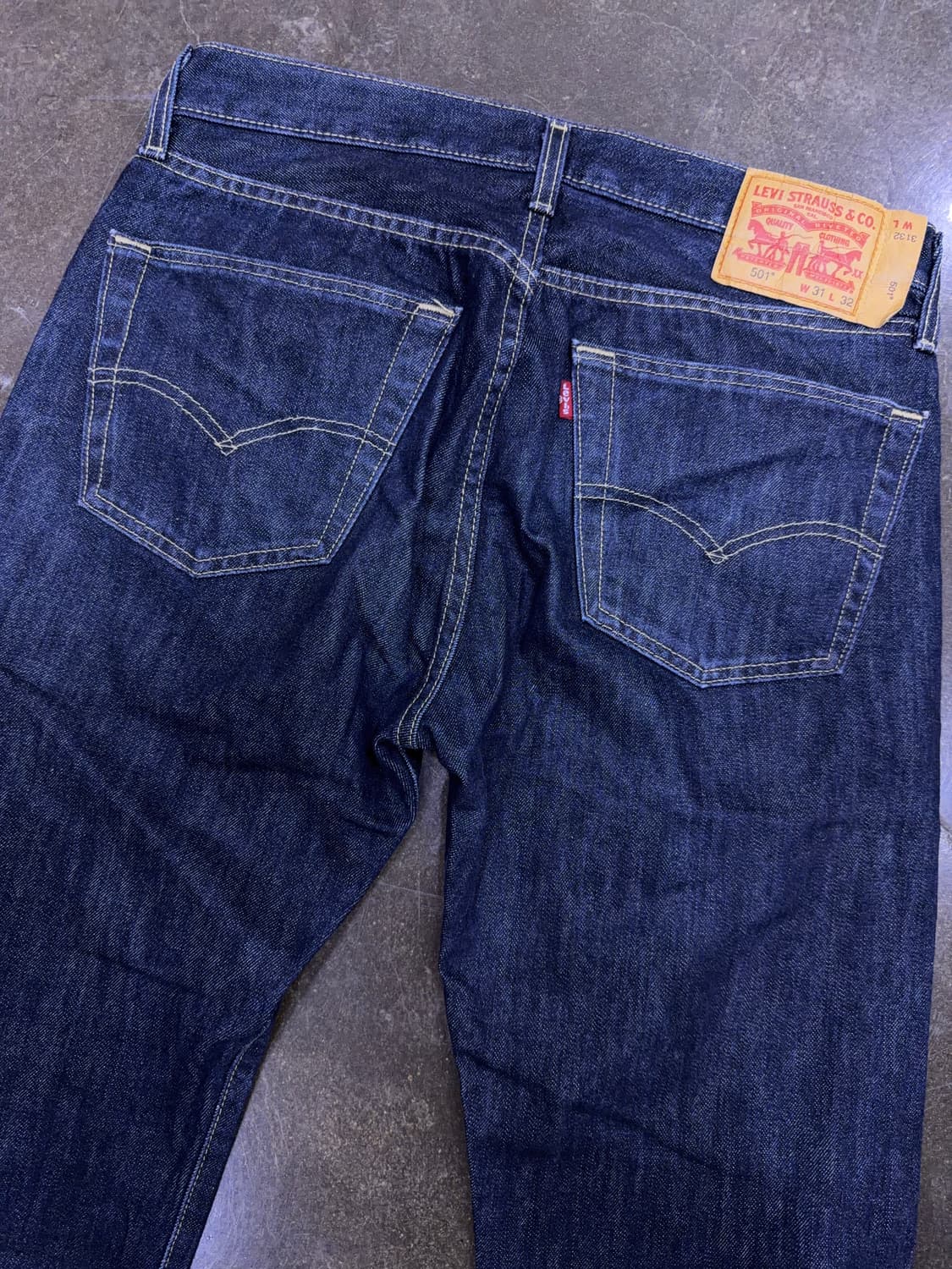 리바이스 501 레귤러핏 멕시코 메이드 데님팬츠 딥인디고 31 상품이미지7
