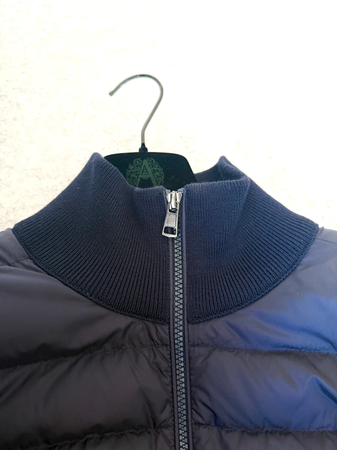 몽클레어 정품 집업 울패딩 네이비 상품이미지7