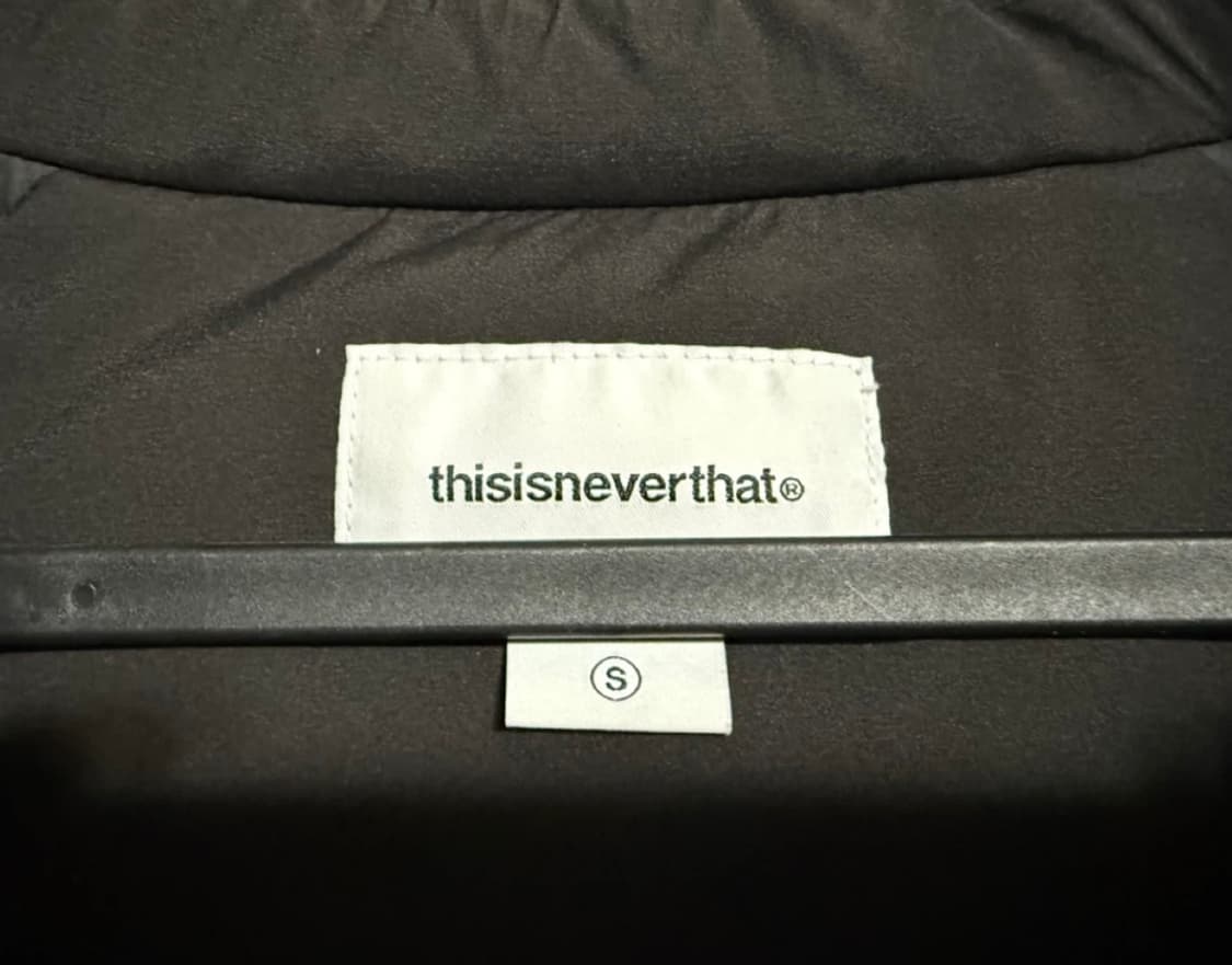 디스이즈네버댓(thisisneverthat) 다운 패딩 블랙 100 상품이미지3