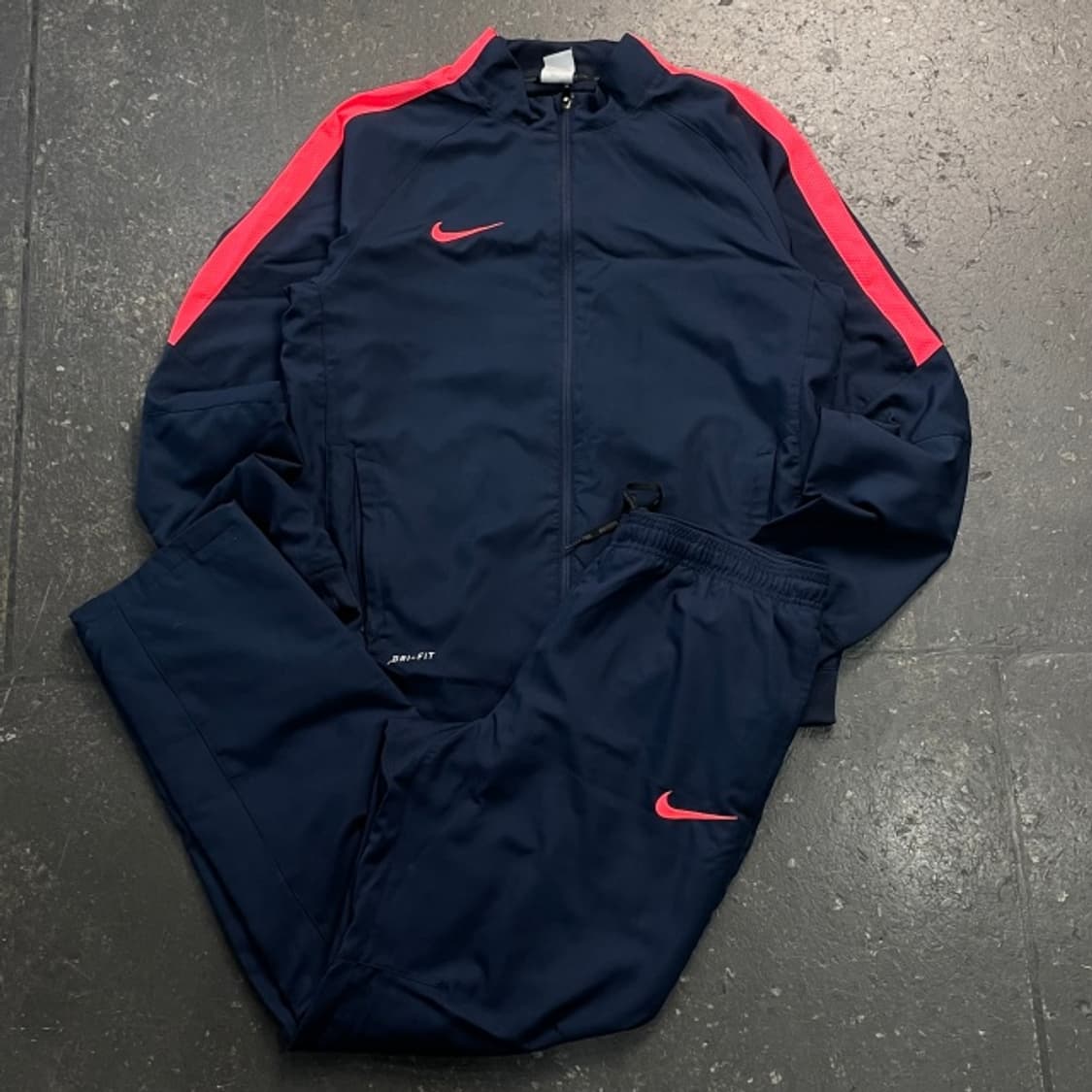 105 나이키 드라이핏 바람막이 셋업 상품이미지1