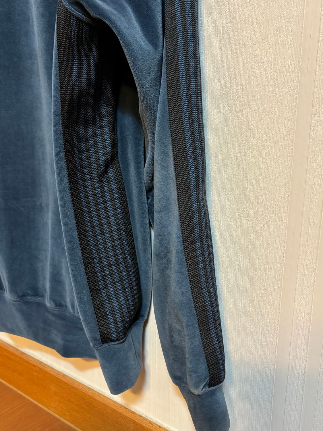 니들스 벨루어 RC 트랙자켓_스모크블루_S 상품이미지4