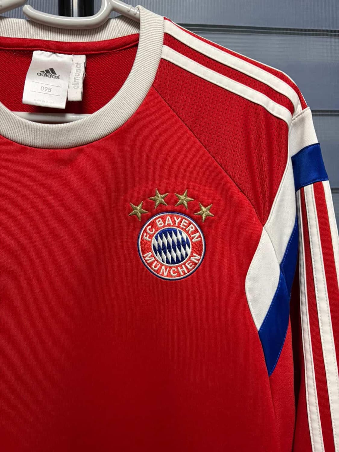 정품 아디다스 바이에른 뮌헨 긴팔 트레이닝 상의 095 상품이미지2