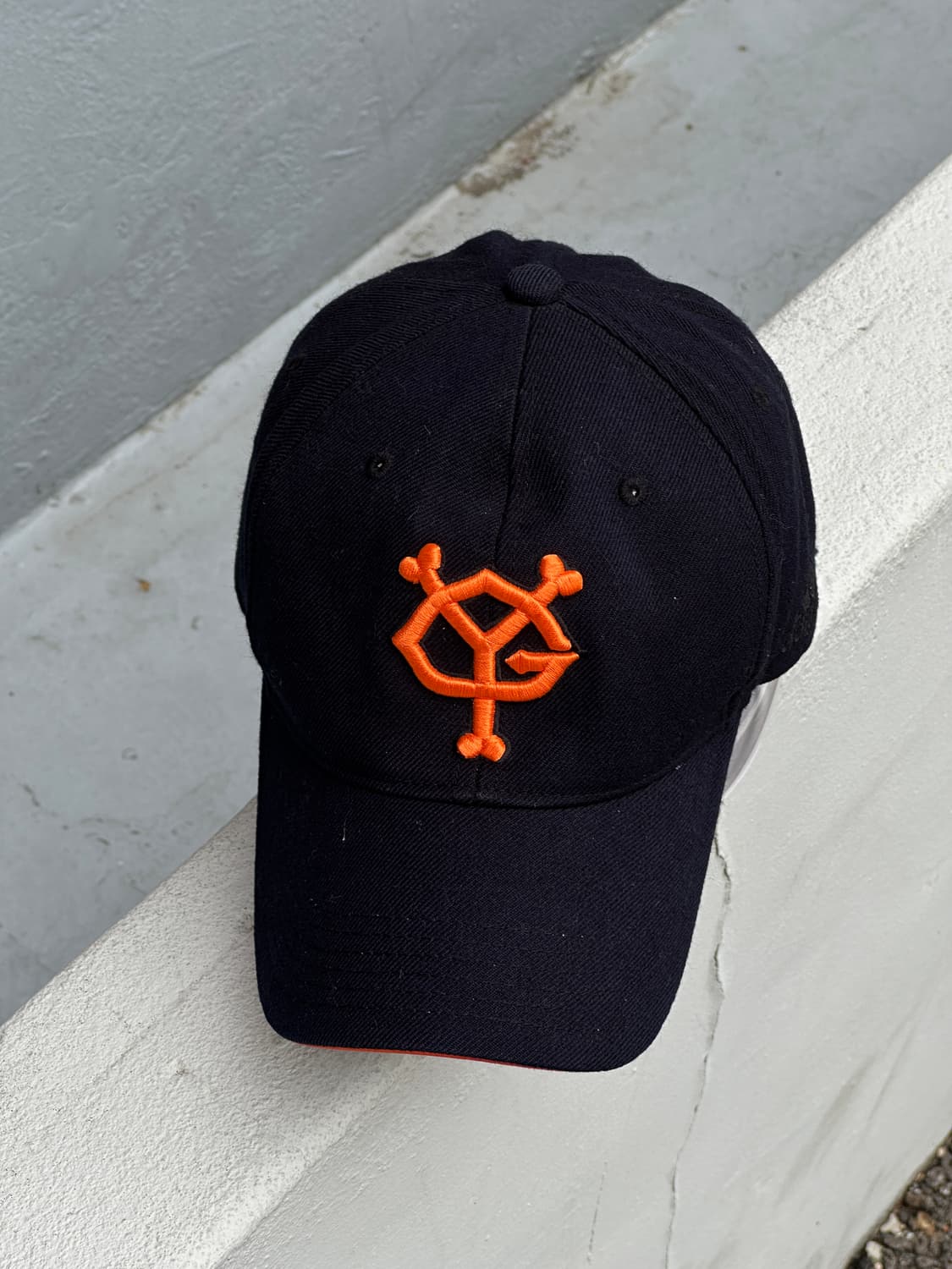 [M-L] 아디다스 요미우리 자이언츠 로고 네이비 볼캡 모자 상품이미지1