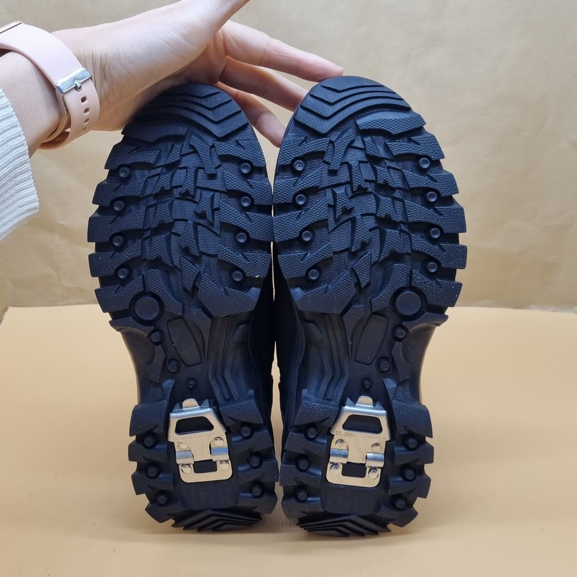 블랙야크 여성등산화240. 상품이미지3