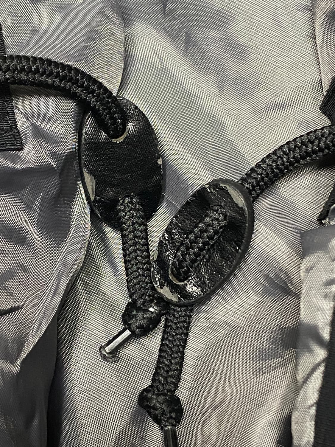 유니클로 마운틴파카 블랙 XL 상품이미지7