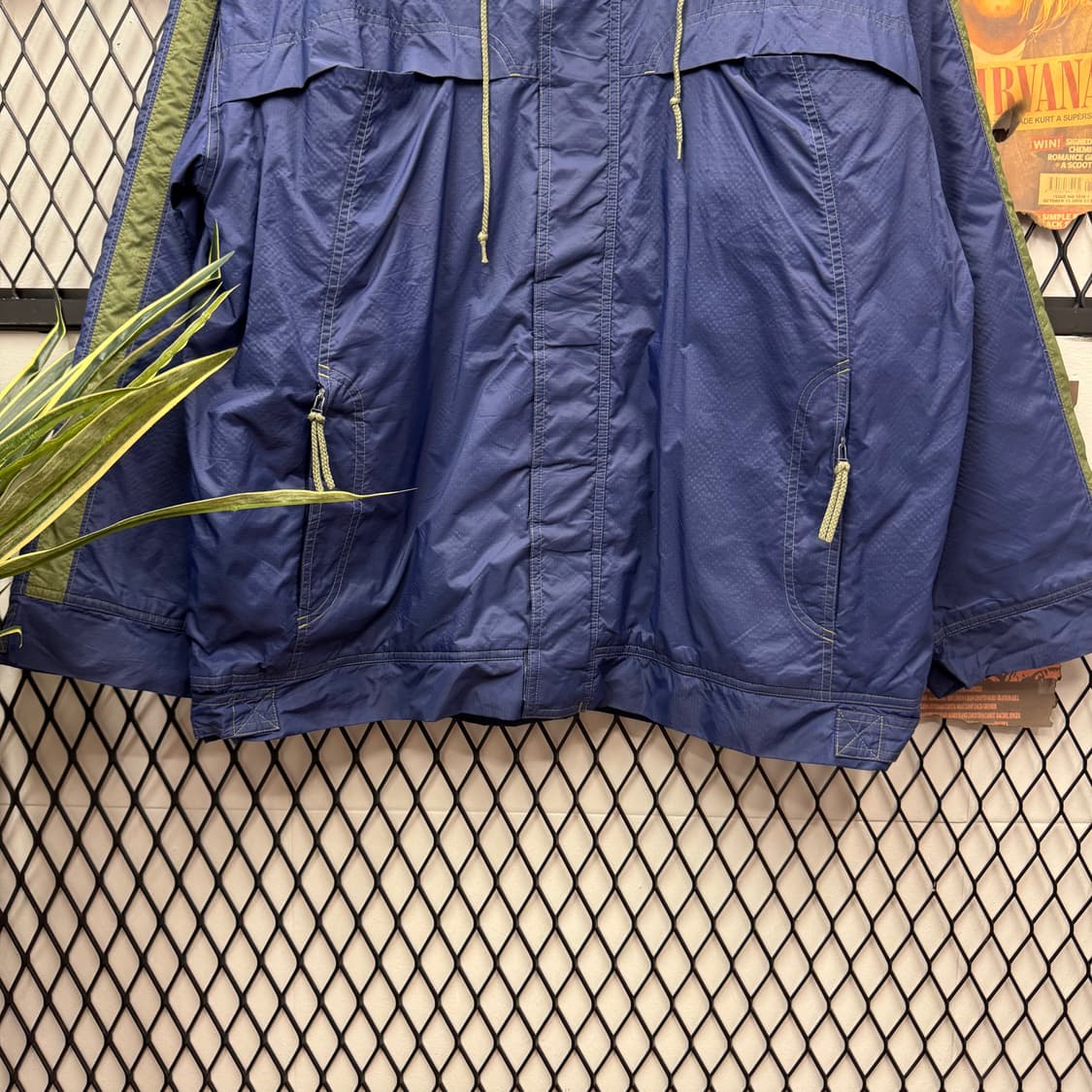 90s 아디다스 올드스쿨 바람막이 사이드 카키 배색 포인트 네이비 상품이미지4