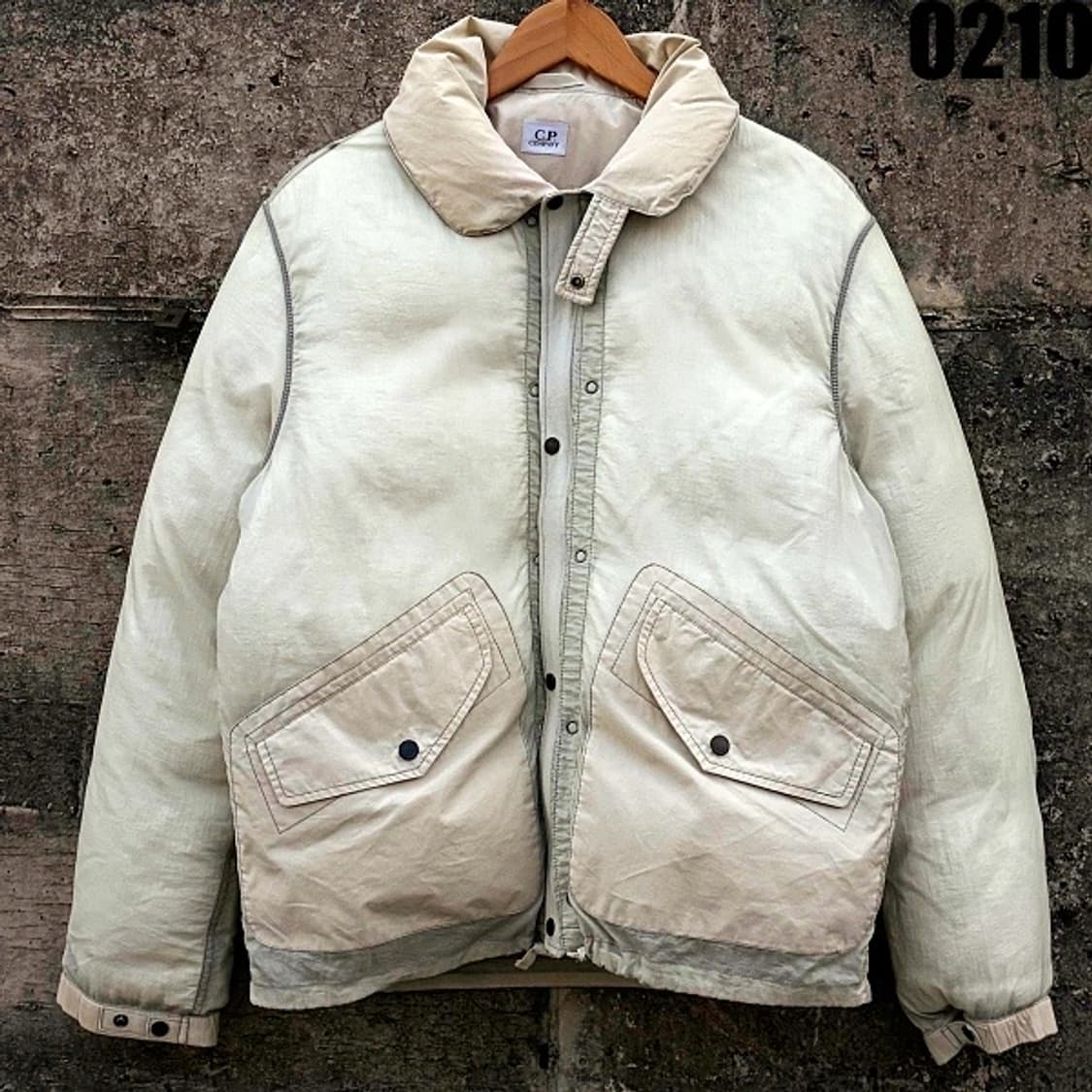 Cp컴퍼니 패딩 점퍼 100 0210 상품이미지1