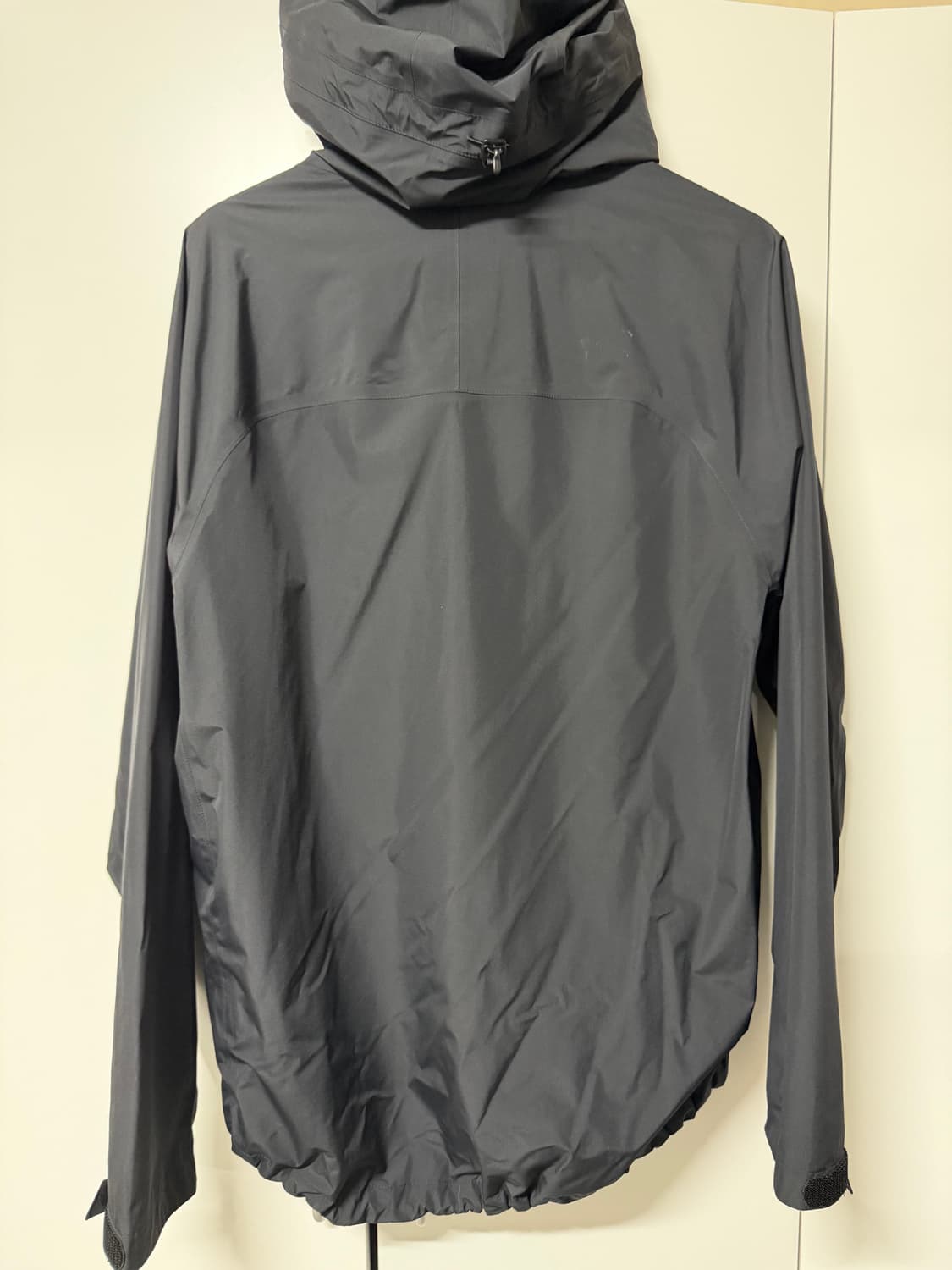 케일 라이트쉴드자켓2 블랙 XL판매합니다. 상품이미지4