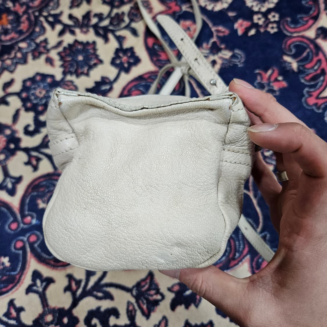 지방시 미니 판도라 큐브 크로스백 24 x 11 x 11 size 상품이미지5