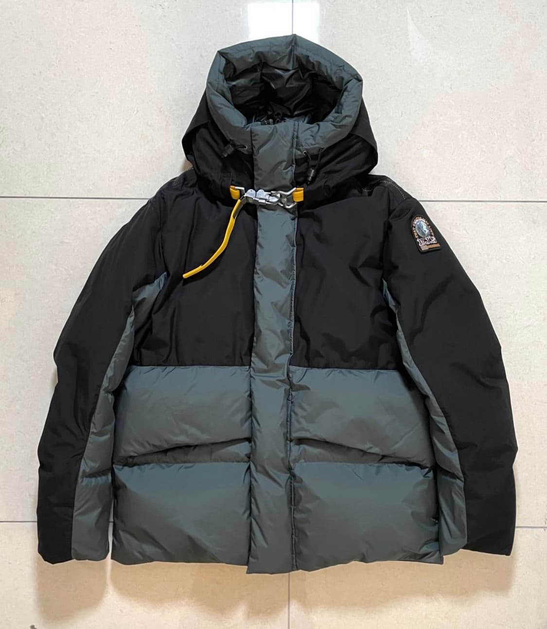 파라점퍼스 로닌 남성 패딩 M 블랙/회색 상품이미지1