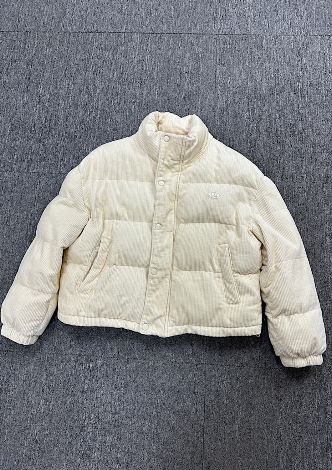 오디너리홀리데이 코듀로이 크롭 패딩  상품이미지1