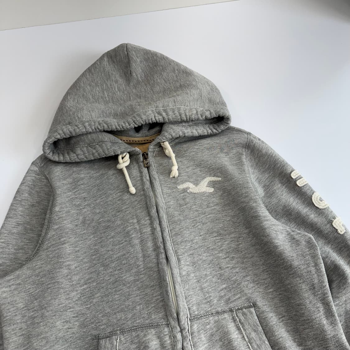 Hollister 홀리스터 사이드로고 그레이 후드집업 상품이미지4