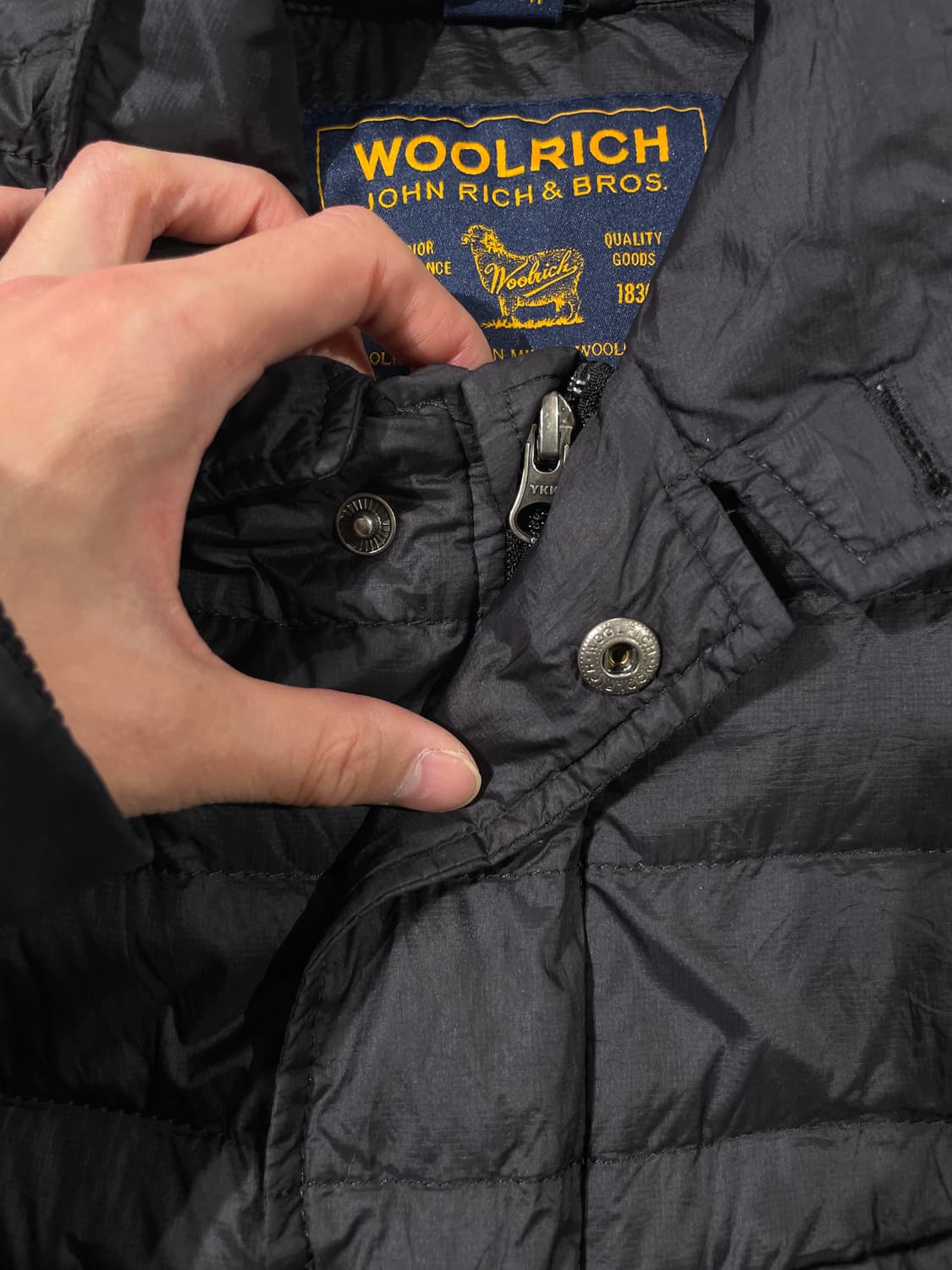 울리치 블랙 빌로우 포켓 경량 패디드 자켓 상품이미지10