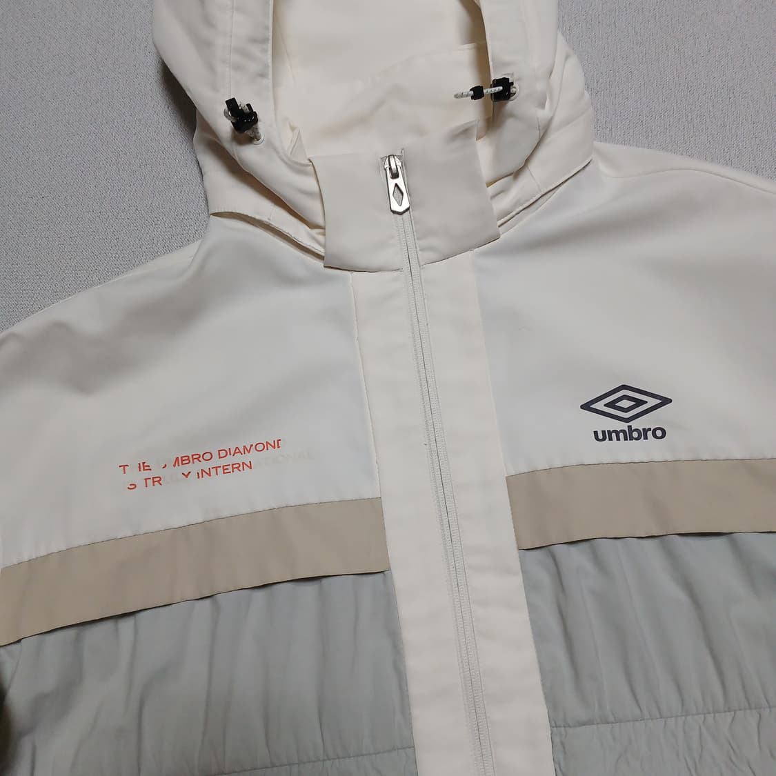 umbro 엄브로 백로고 바람막이 하이브리드 자켓 상품이미지10