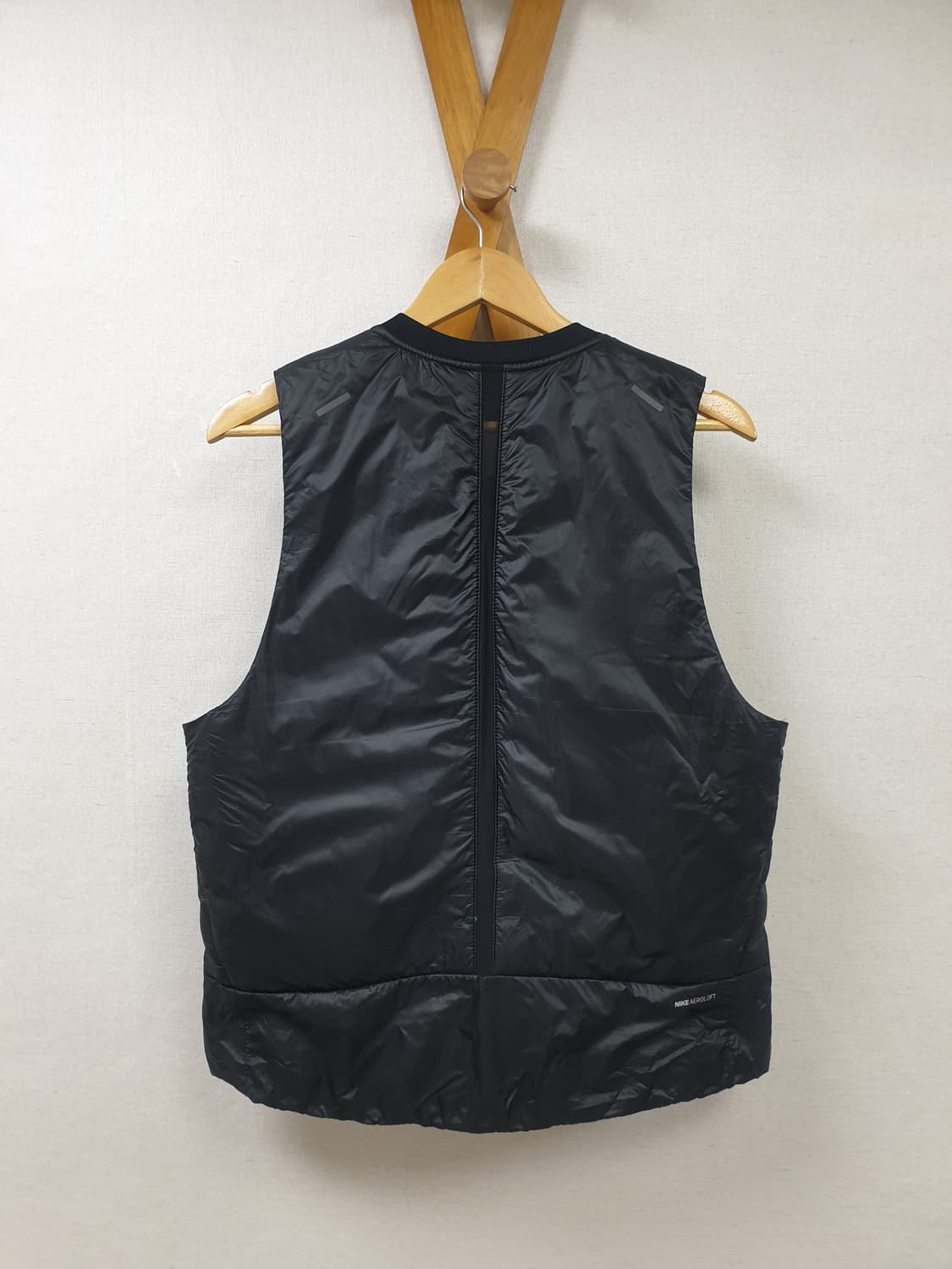 [L/100] 나이키 에어로로프트 베스트 상품이미지8