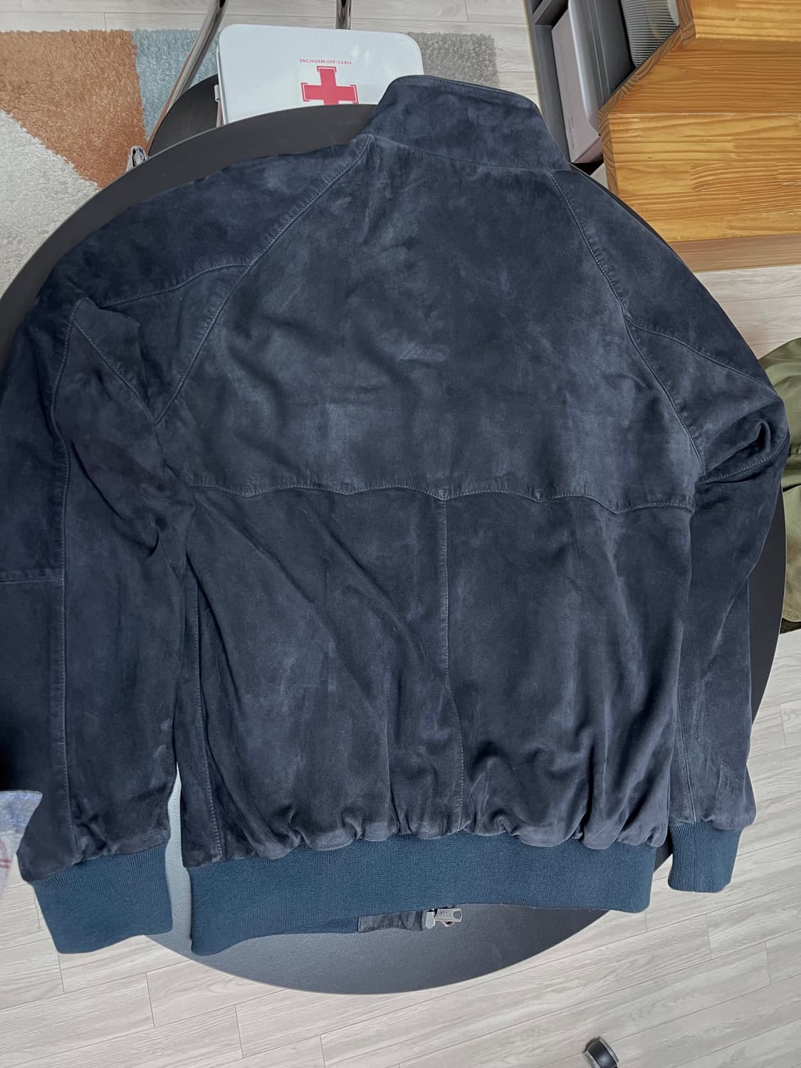 바라쿠타 스웨이드 자켓 네이비 42사이즈 상품이미지2