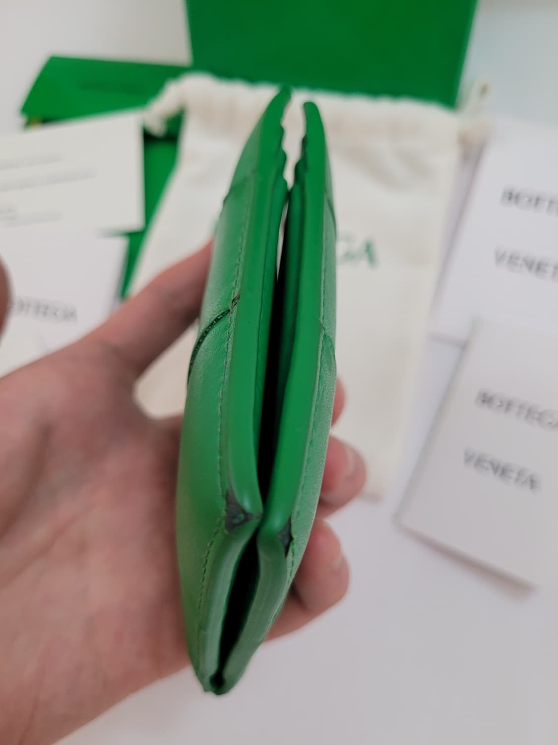 보테가베네타 맥시 플랩 오거나이저 상품이미지6