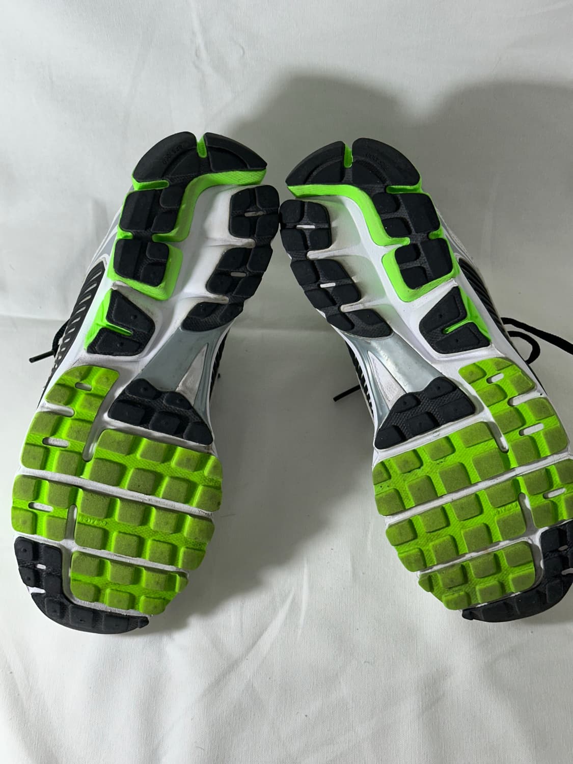 [265] 나이키 줌 보메로 5 일렉트릭 그린 블랙 상품이미지8