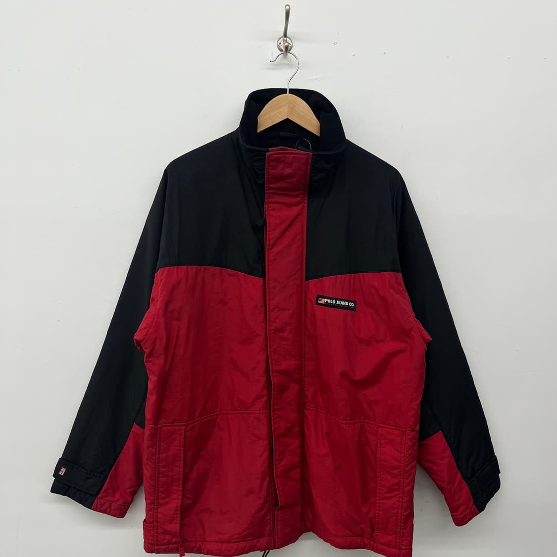 폴로진 컴퍼니 레드 블랙 배색 자켓 남L 상품이미지1