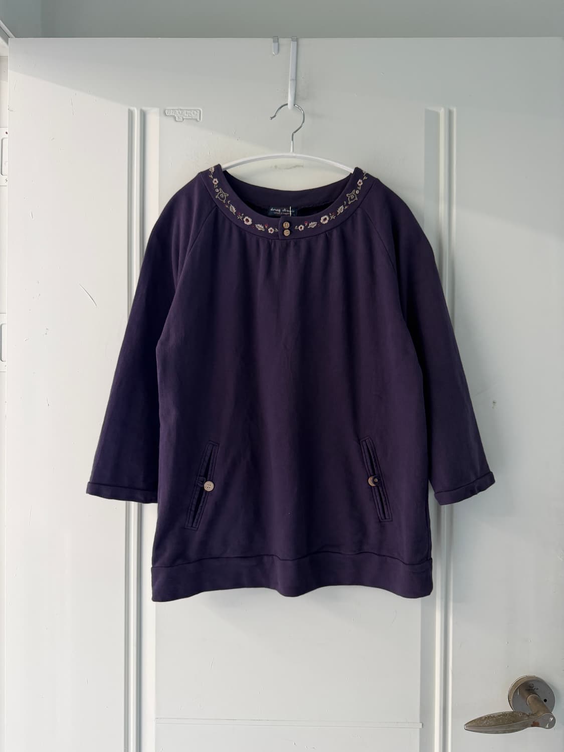 일본빈티지 drug store’s 모리 자수 스웻  상품이미지3