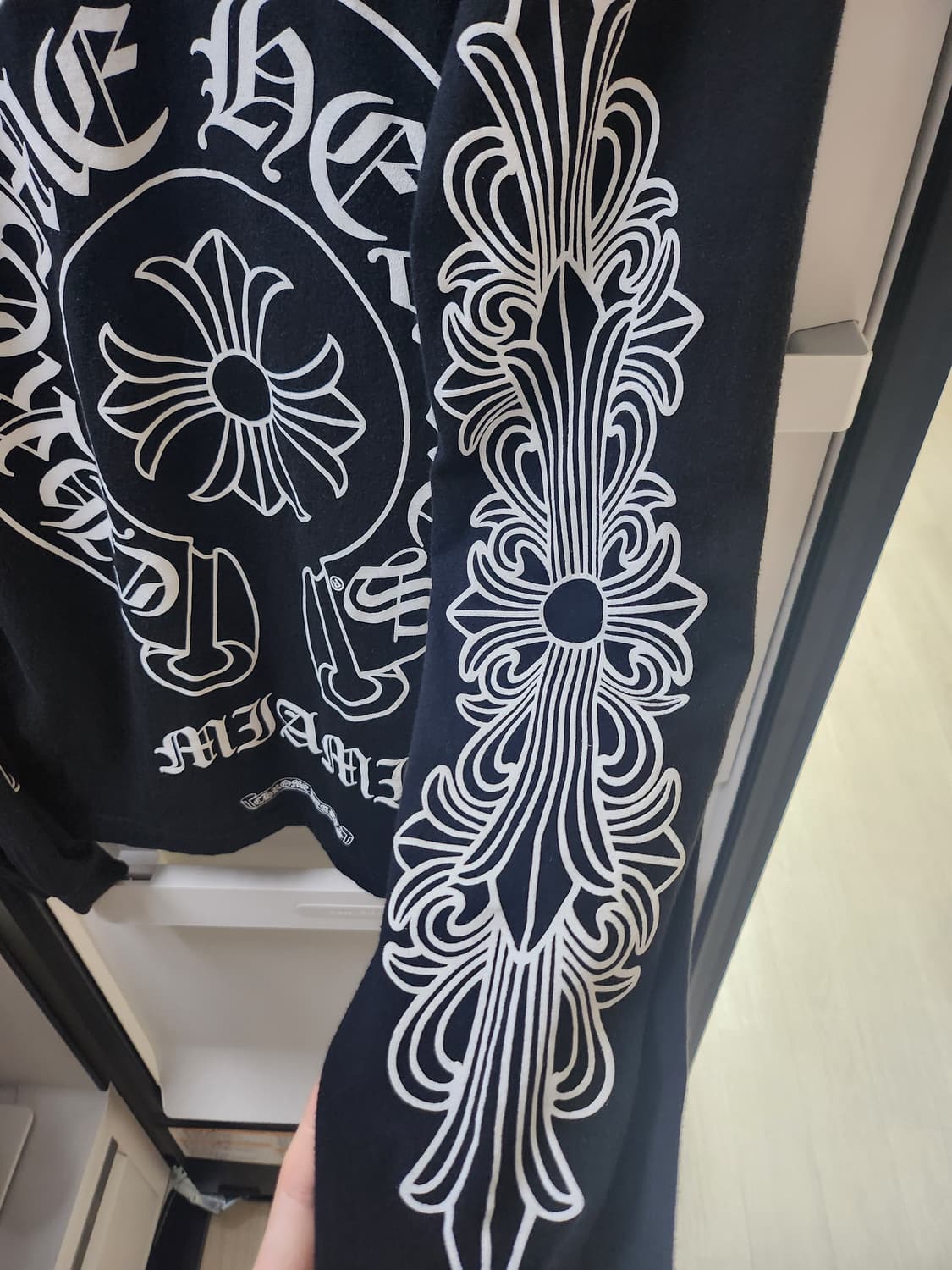 크롬하츠 홀스슈 플로랄 롱슬리브 m 상품이미지4