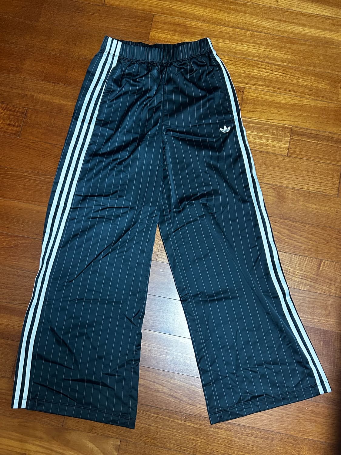 아디다스 핀 스트라이프 새틴 팬츠 M 상품이미지4