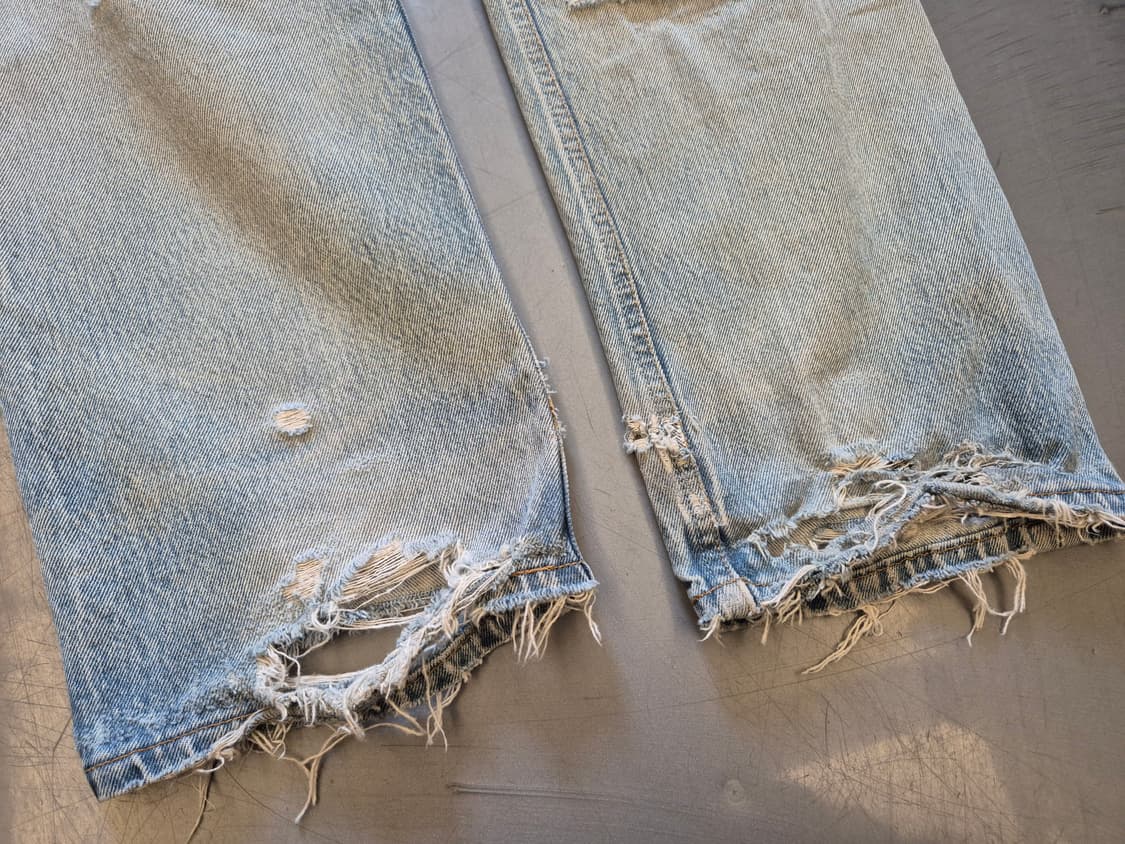 90s 리바이스501 하드 디스트레스드 데님 팬츠 상품이미지3