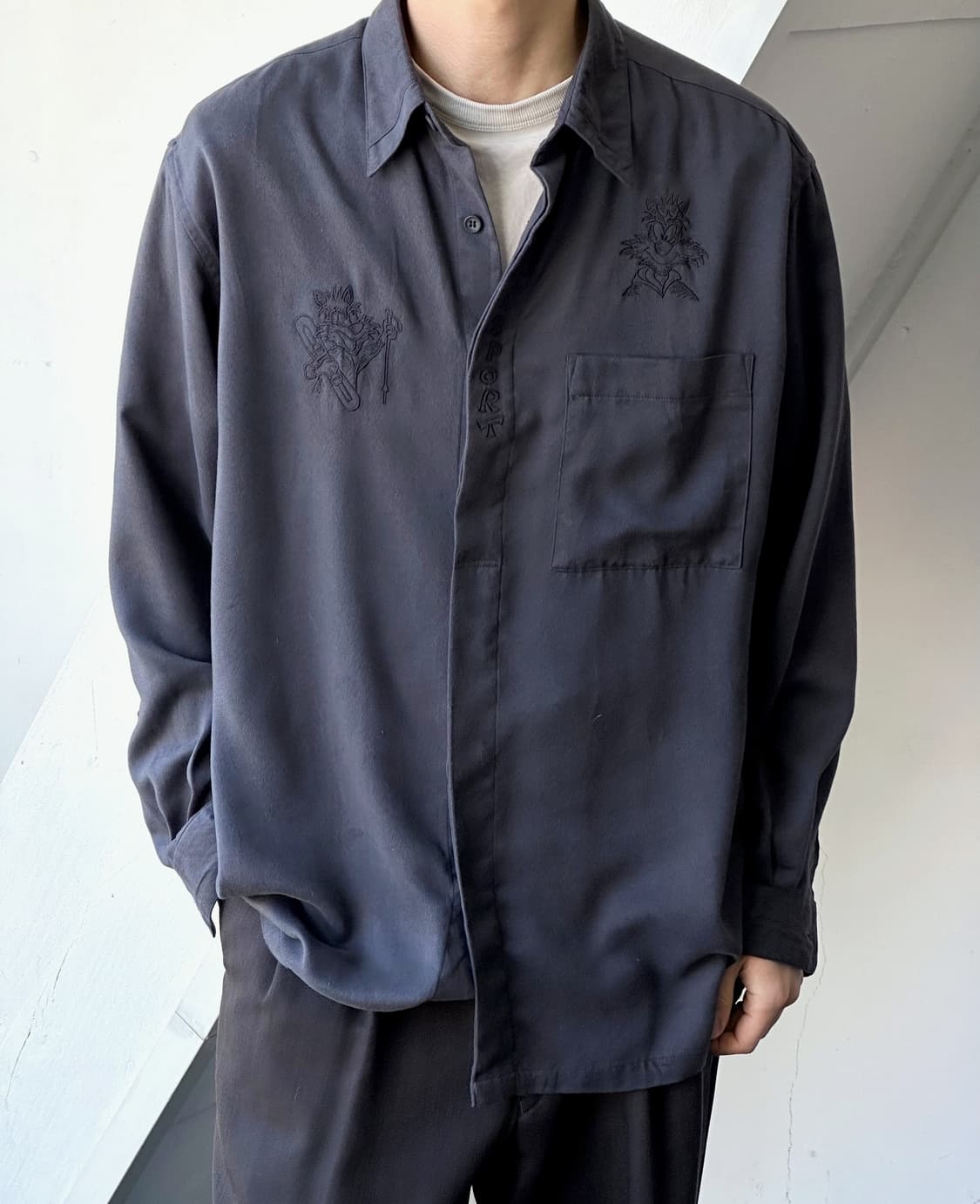 Fake suede fabric design stitch shirt 상품이미지8