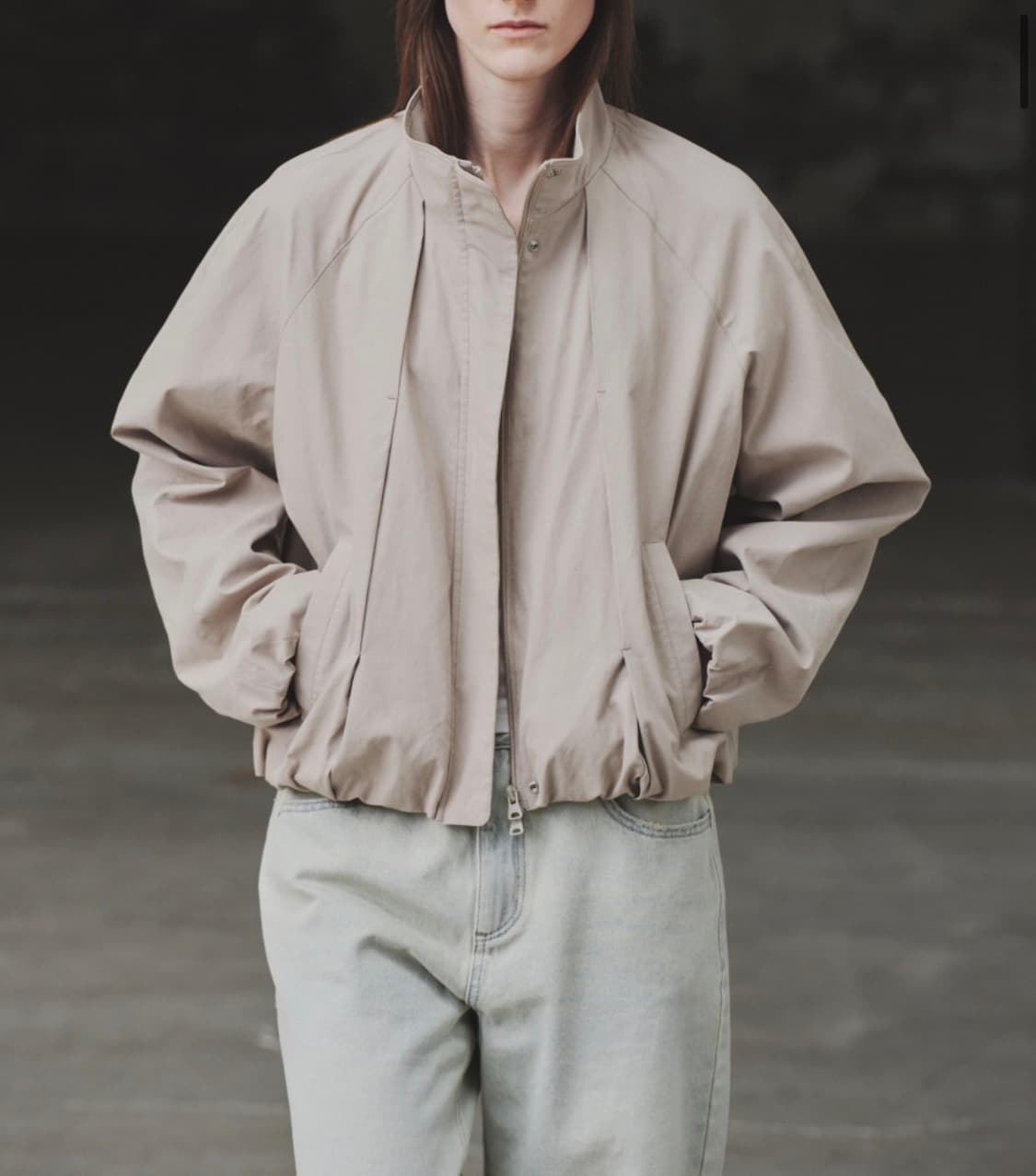 인사일런스 우먼 헤링턴 볼륨 핀턱 점퍼 베이지 상품이미지3