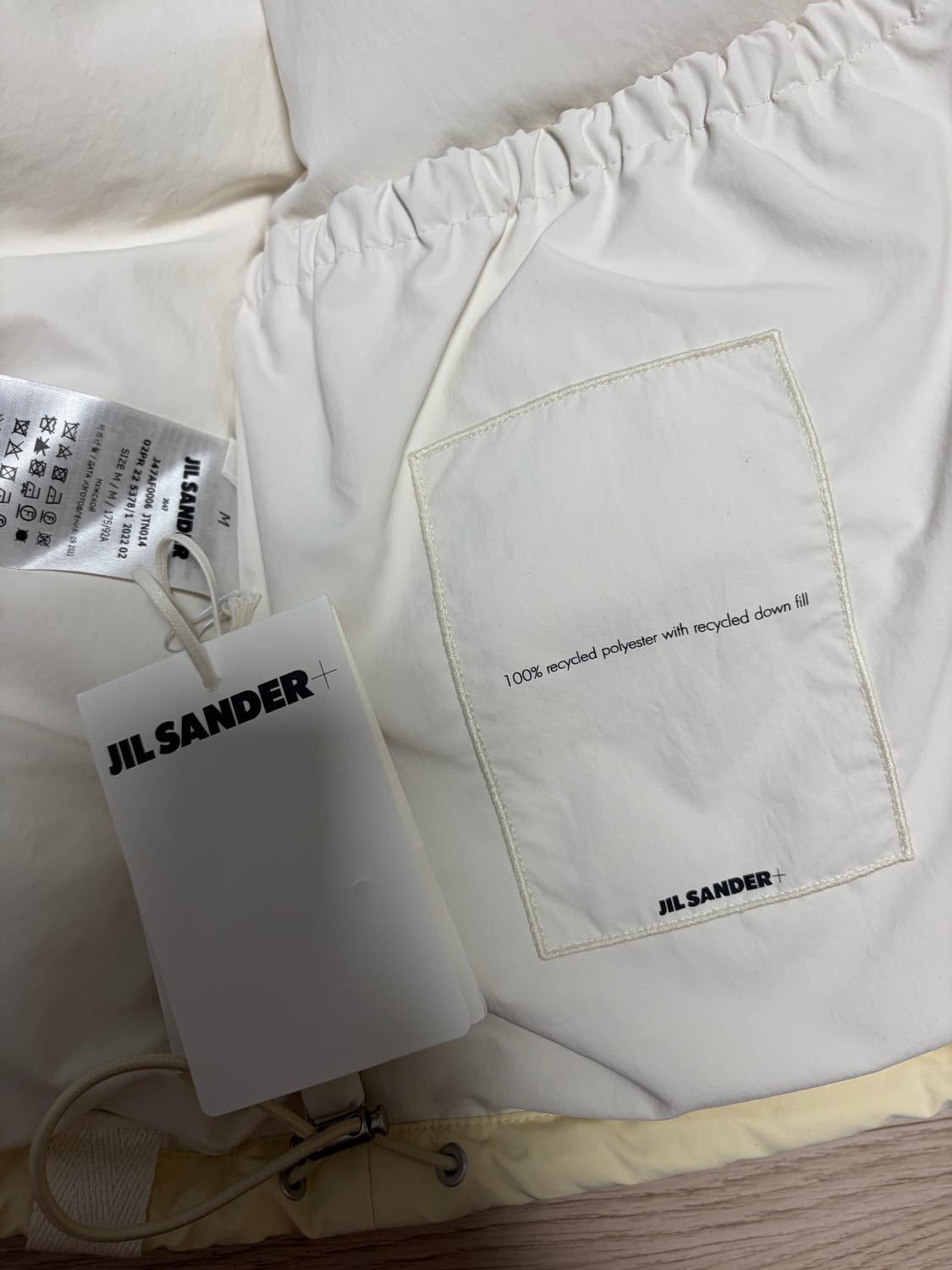 질샌더 다운 패딩(새상품, M) 상품이미지2