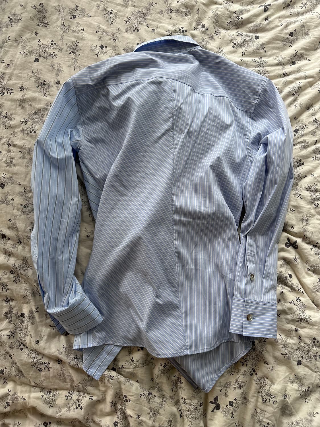 [L]앤더슨벨 트위스트 스트라이프 셔츠 블루 상품이미지7