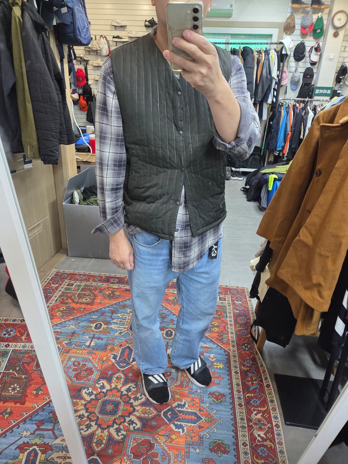 커스텀어클락 경량 패딩조끼 xl 상품이미지6