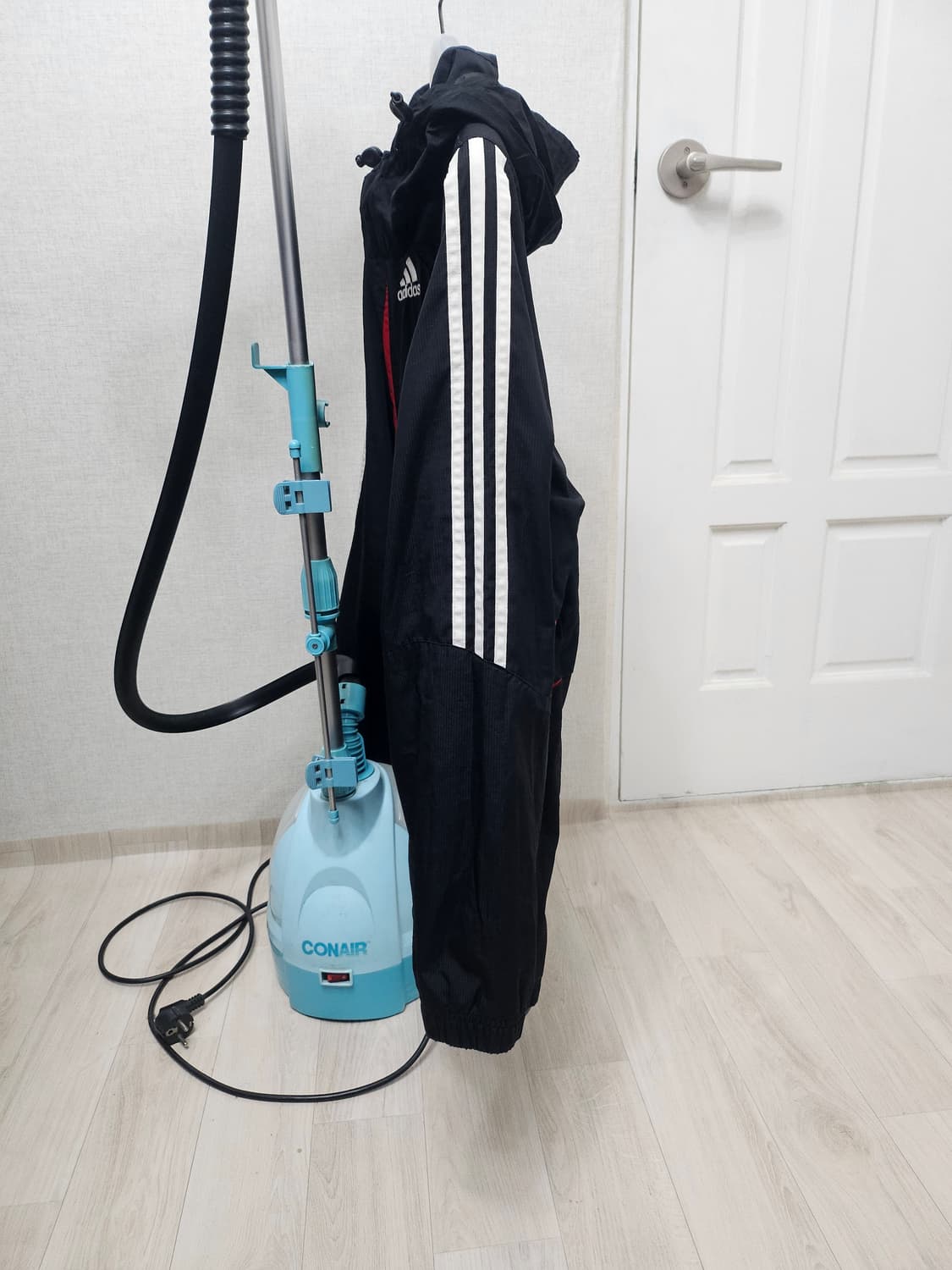 (100~105)L☆초대장급☆ 아디다스 리버풀 [검흰] 레인자켓 비람막이 상품이미지4