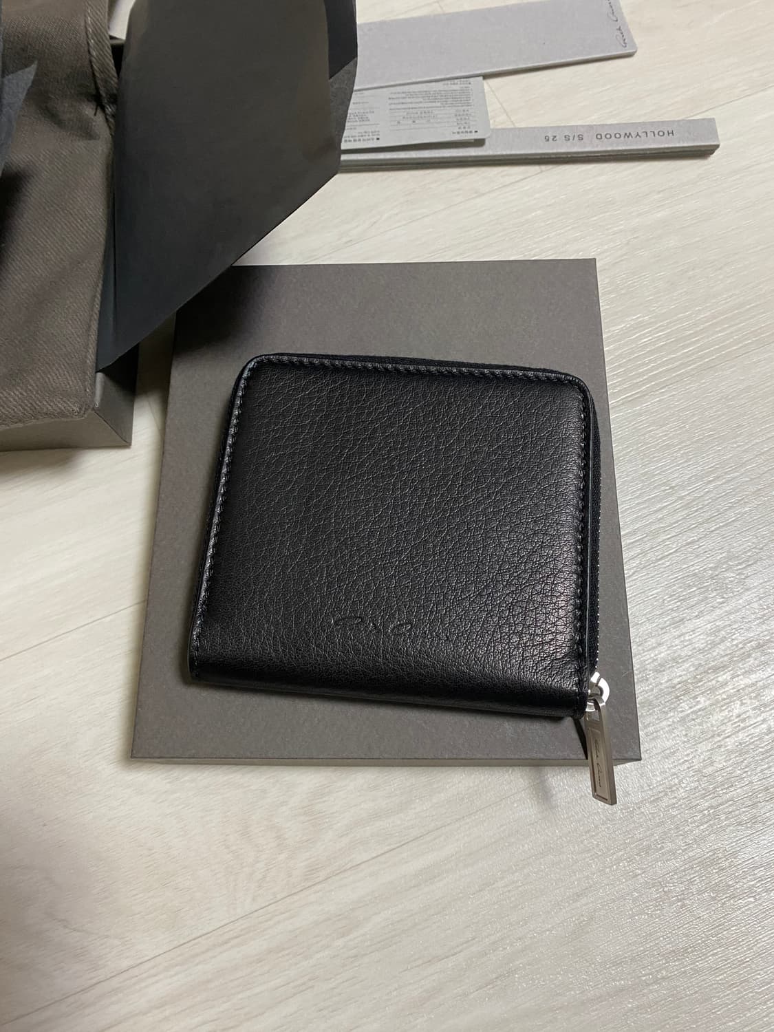 RICK OWENS SS25 ZIPPED WALLET 상품이미지4