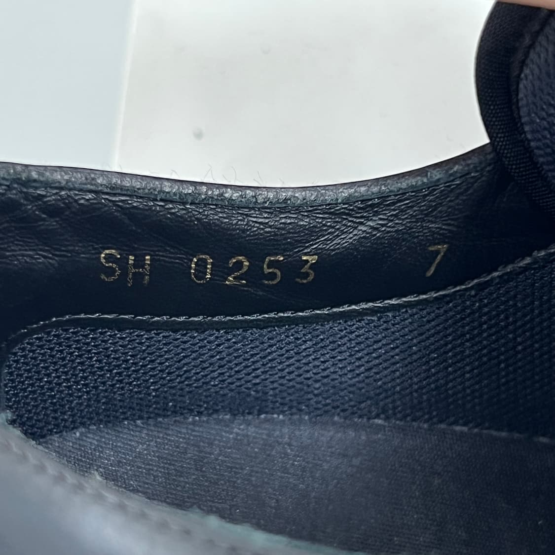 루이비통 LV 로고 레이스업 더비 슈즈 상품이미지10