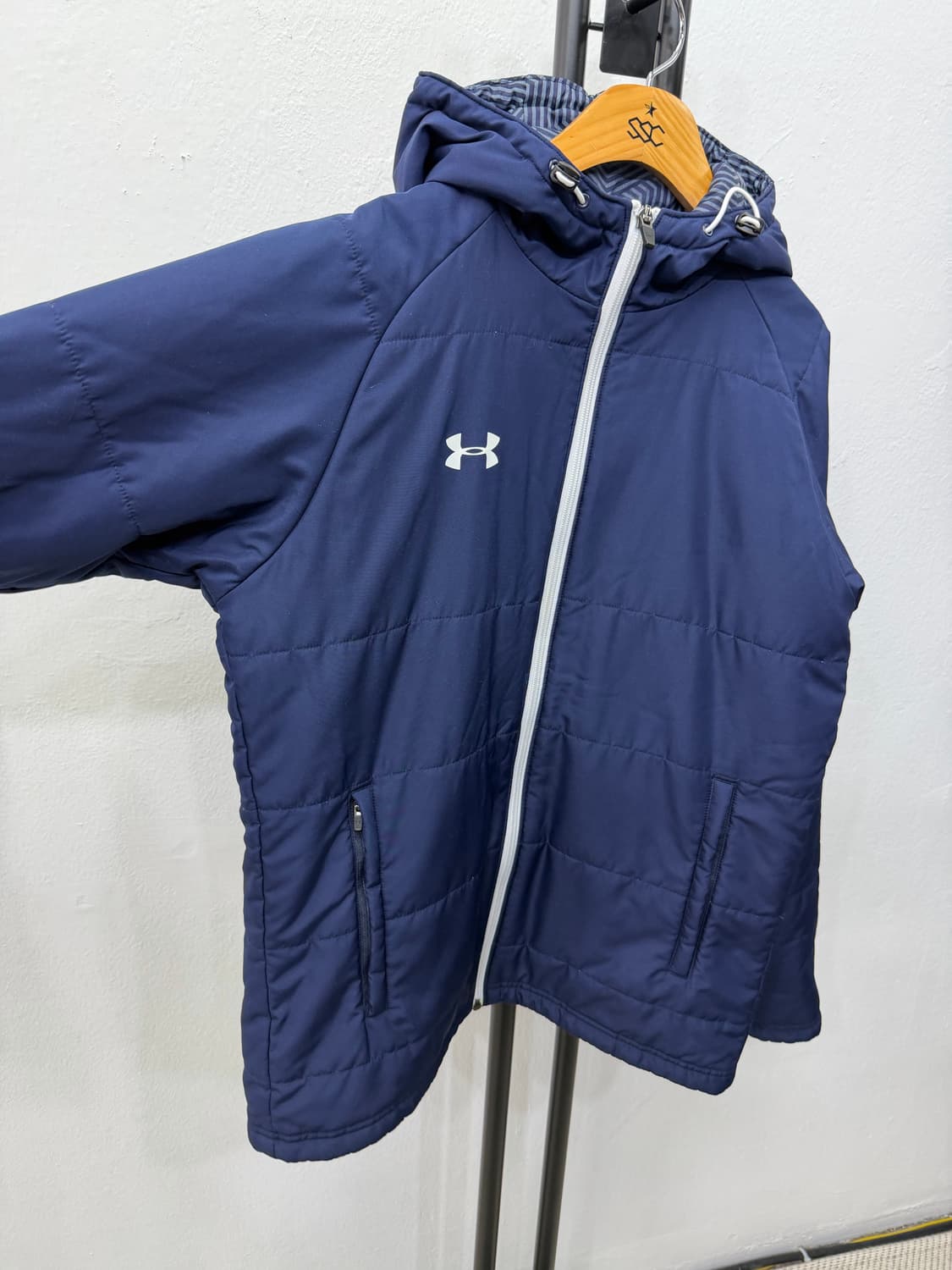 정품) 언더아머 남성 패딩 M  상품이미지2
