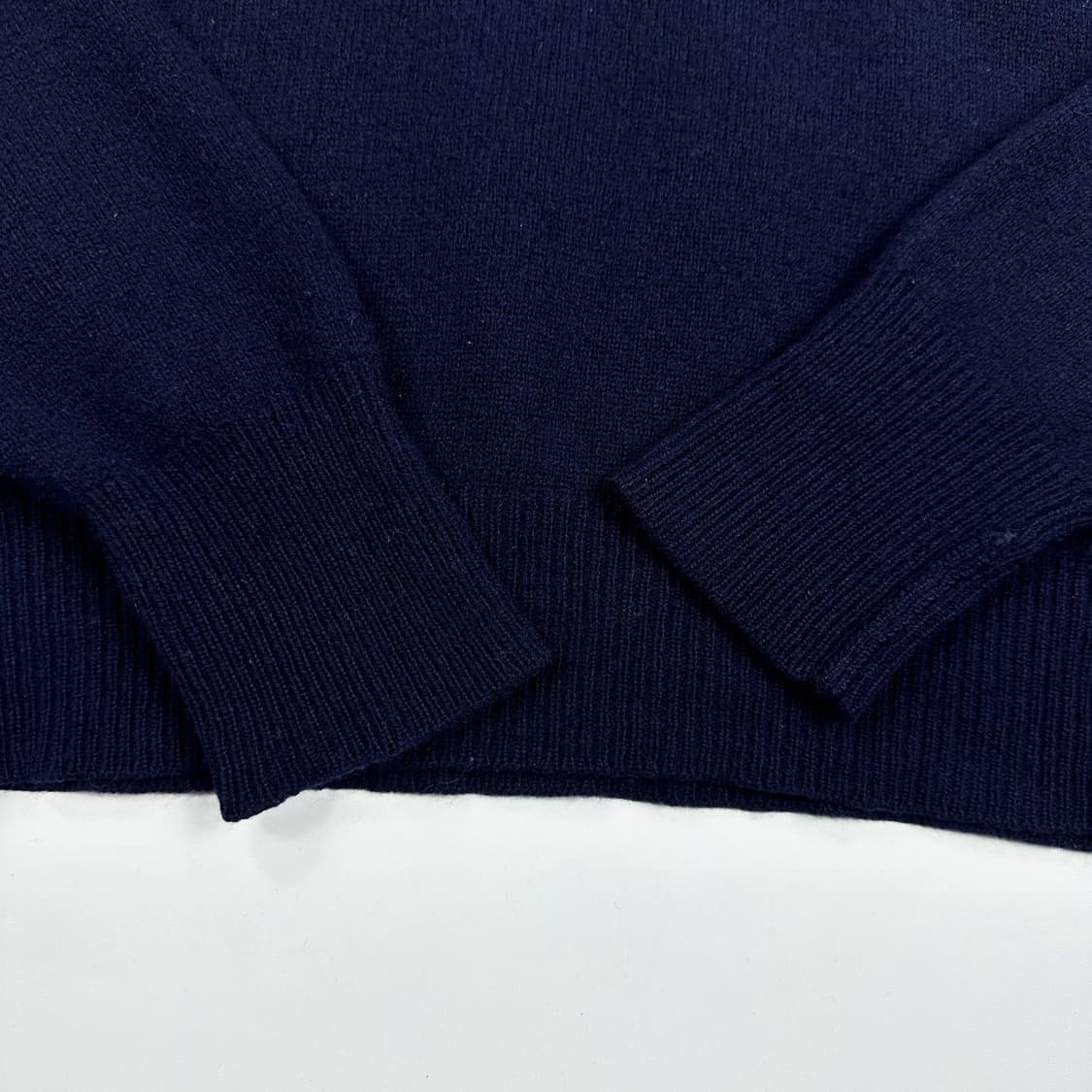 폴로 랄프로렌 클래식 램스울 브이넥 니트 네이비 여성S 상품이미지4
