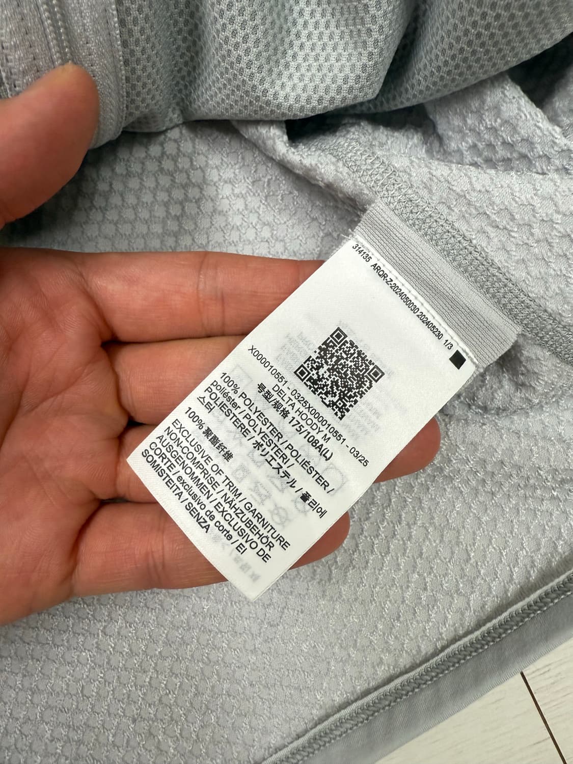 아크테릭스 델타 후디 L 사이즈  텍 달려있습니다! 하자 절대 X 상태  상품이미지7