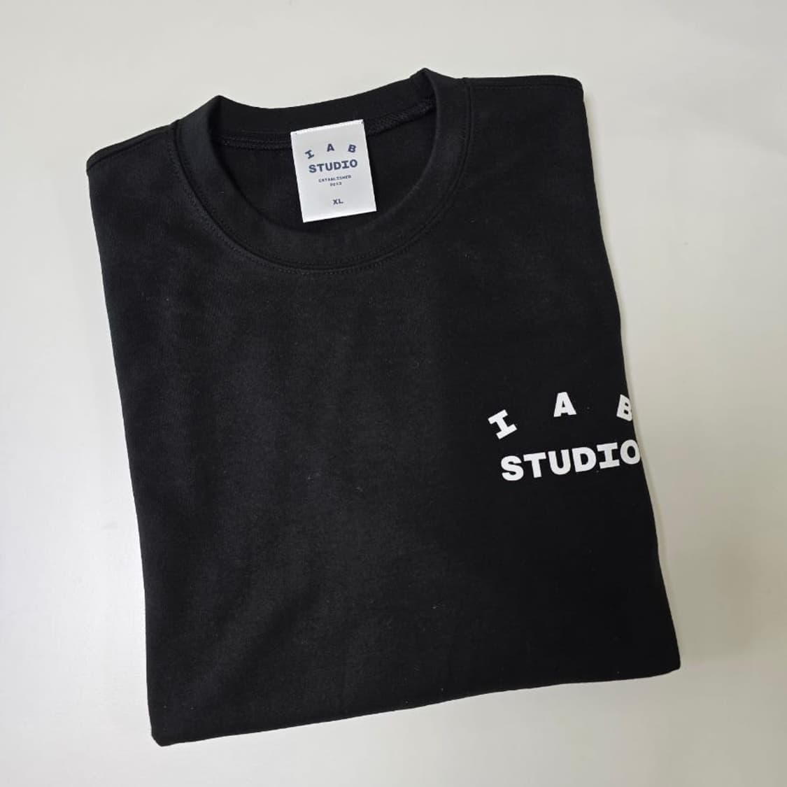 (새상품/XL)아이앱스튜디오 블랙 반팔 상품이미지1