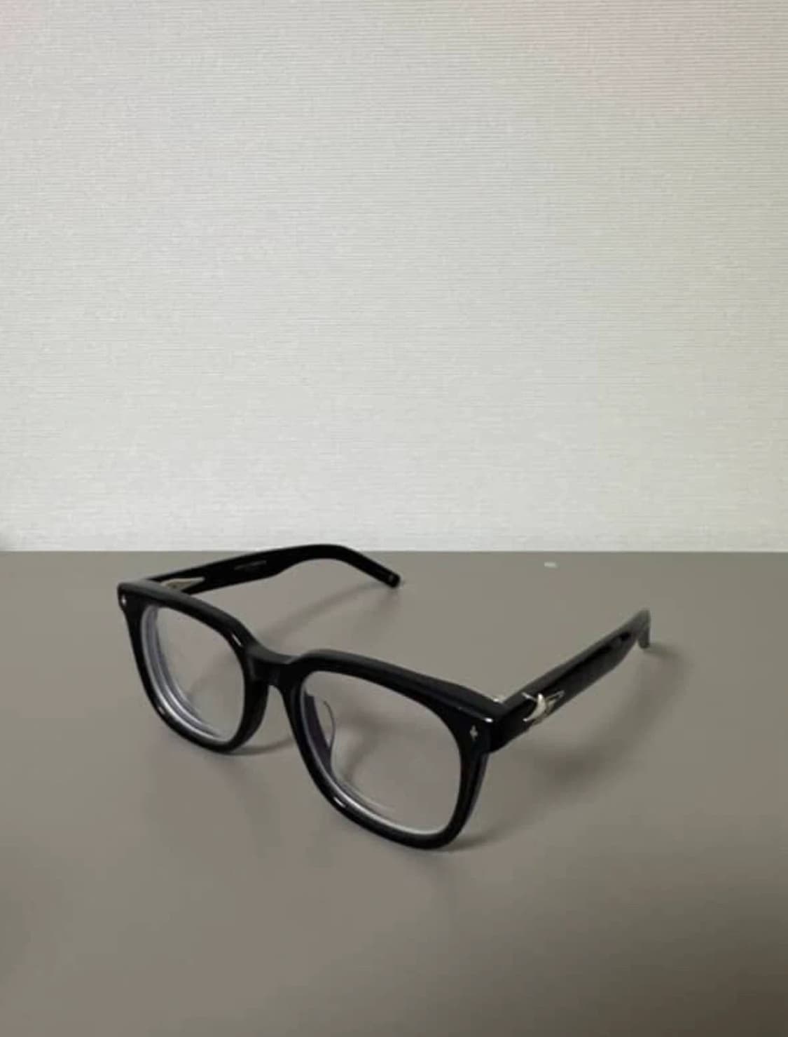 젠틀몬스터 오조 01 블랙 색상 새상품급 싸게 팝니다! 상품이미지4