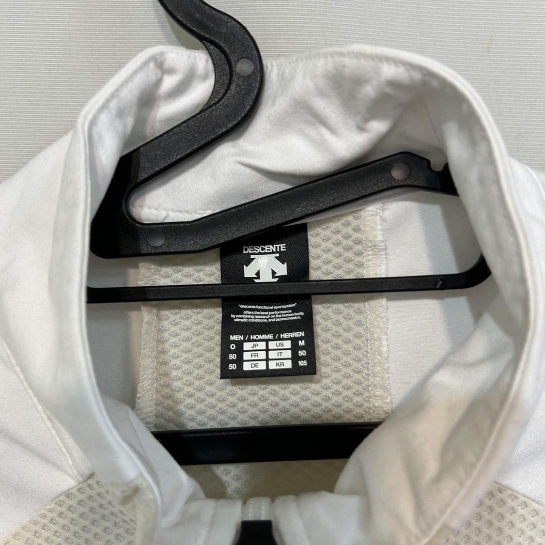 데상트 남성 집업 105 상품이미지2