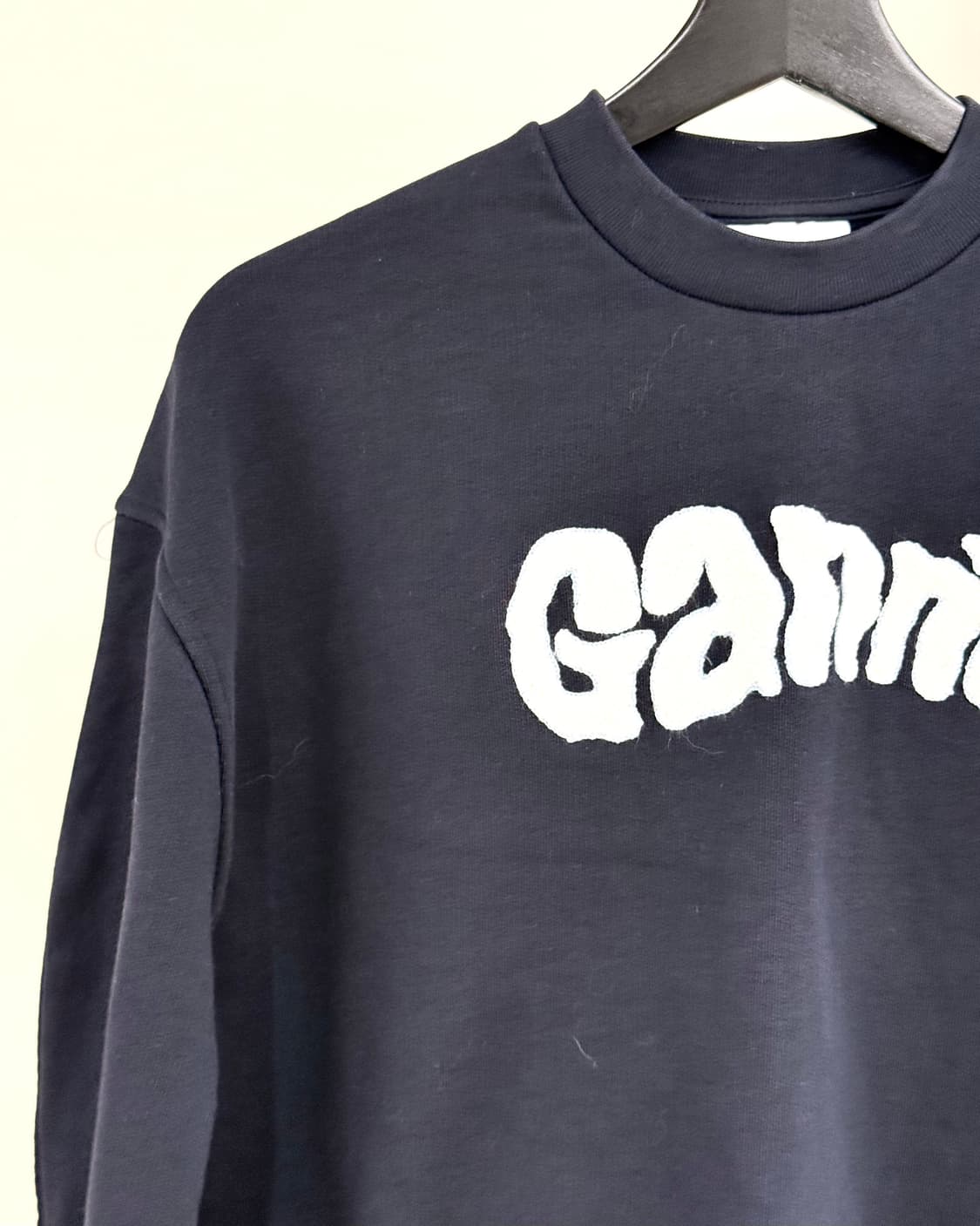 가니 네이비 화이트 부클 로고 스웻셔츠 상품이미지3