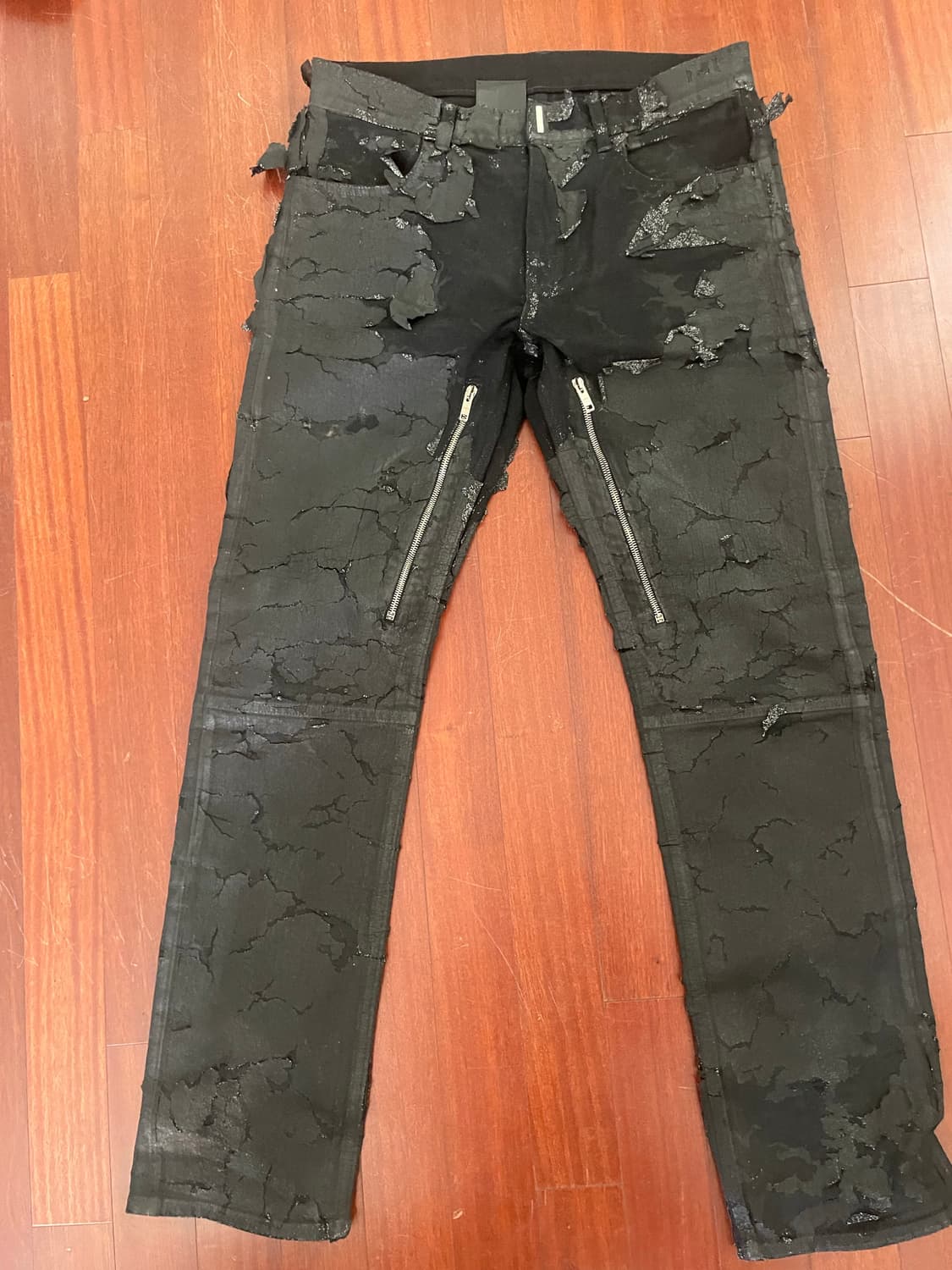Givenchy black paint coated jean 31size 상품이미지1