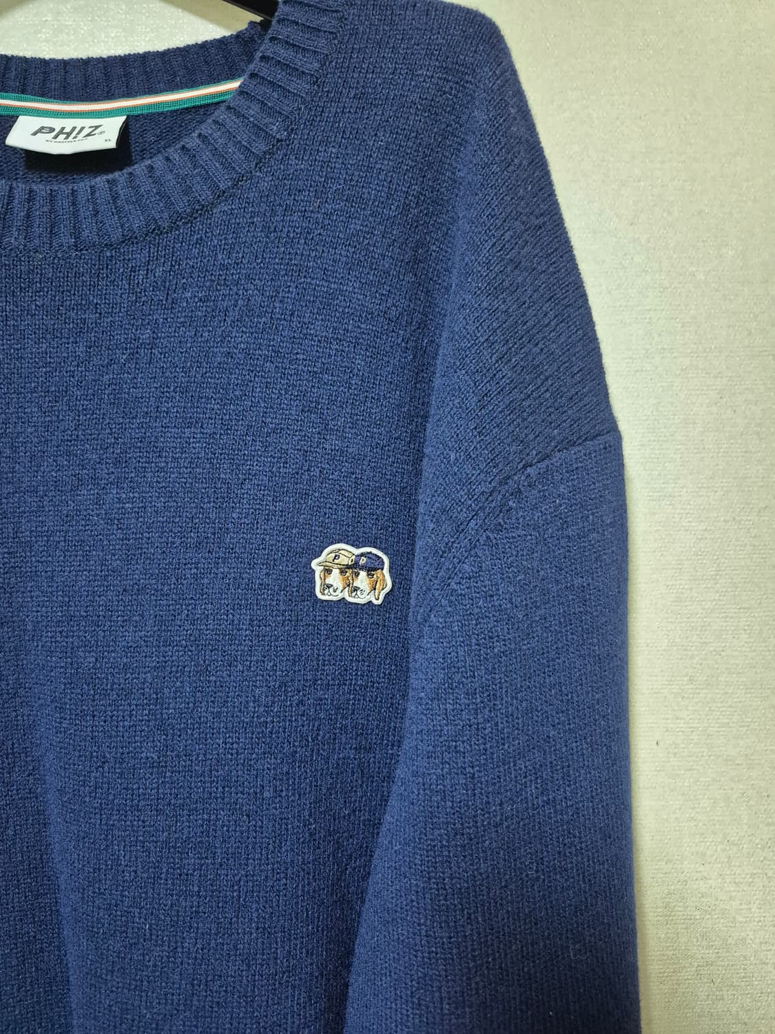 헤지스 피즈 더블로고 니트 상품이미지3