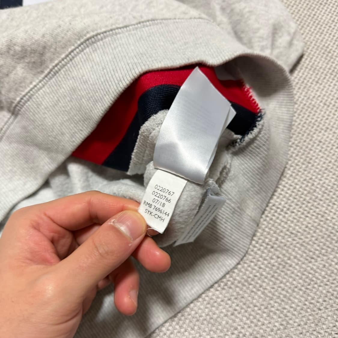 타미힐피거 맨투맨 상품이미지4