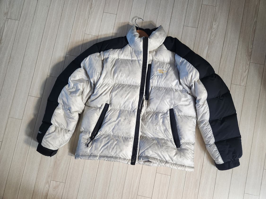 스투시 x 마운틴하드웨어 다운패딩 M 문샷 상품이미지1