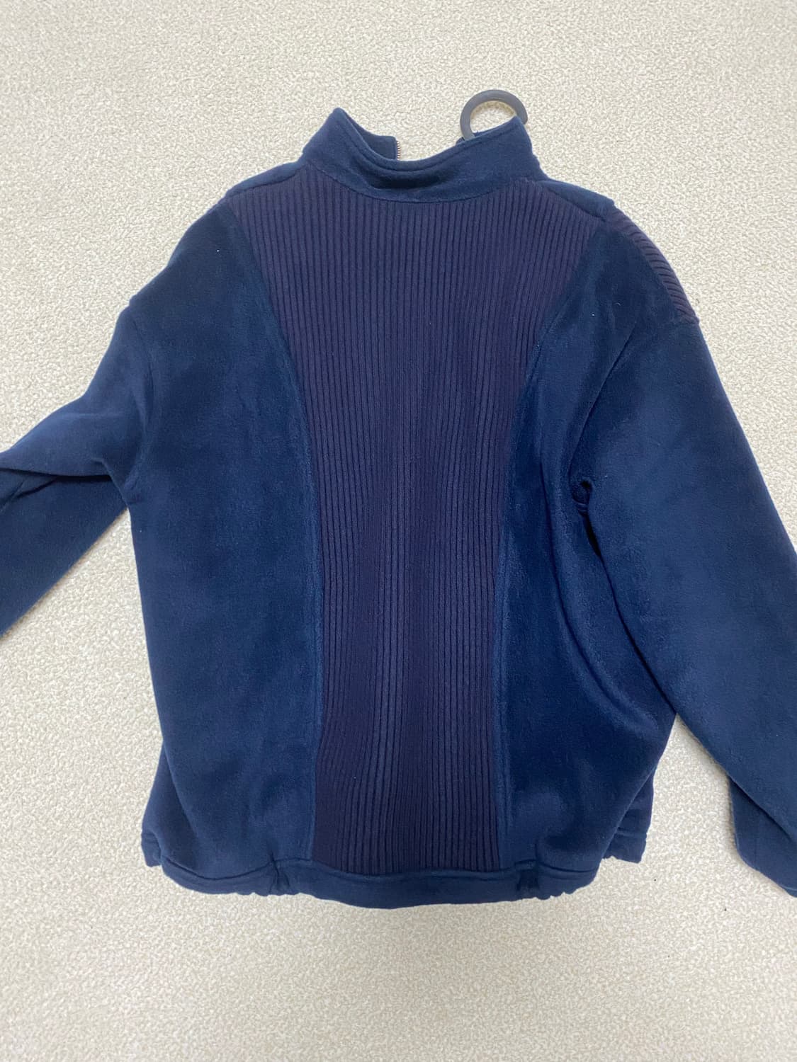 HGB STUDIO 툰드라 집업 m사이즈 팝니다 상품이미지3