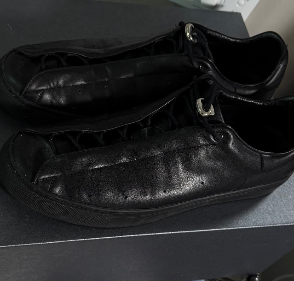 데베시용 블랙 스니커즈(270) 판매합니다. 상품이미지2